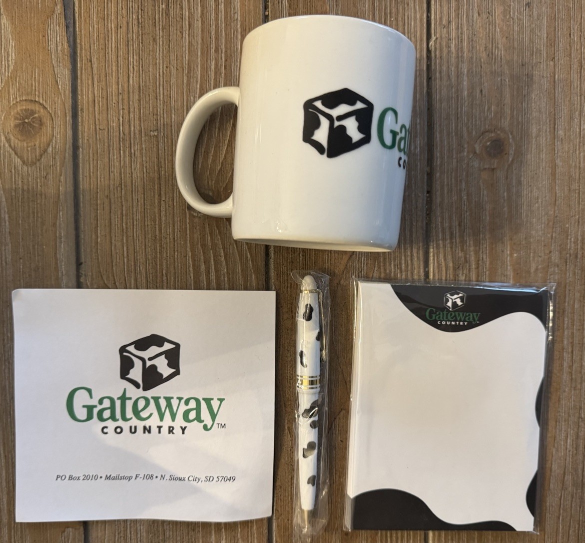 RARE Vintage Gateway Country Coffee Mug Computers Y2K Cyber Cows 90’s pen & pad