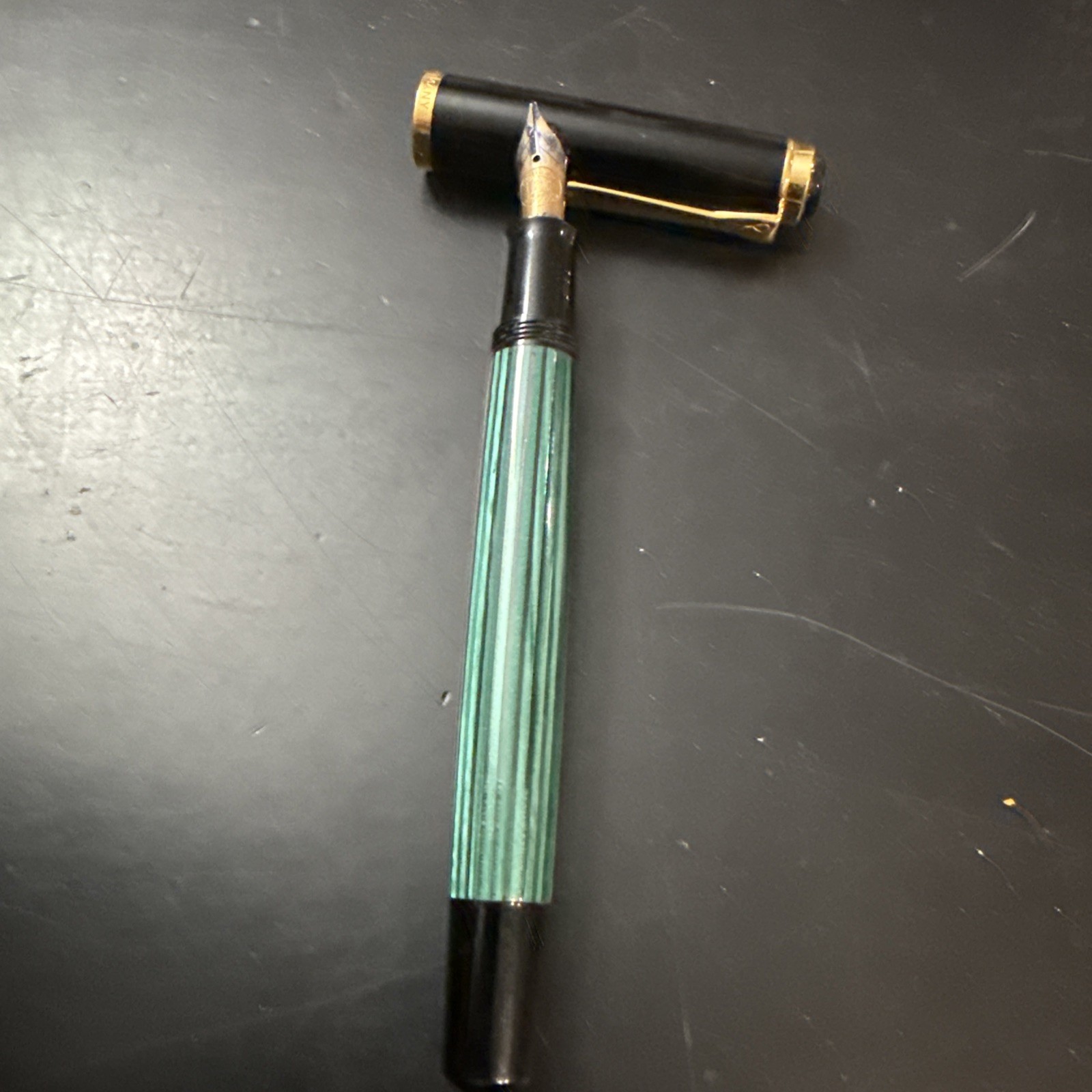 Pelikan Souveran Fountain Pen 14C585 M Nib