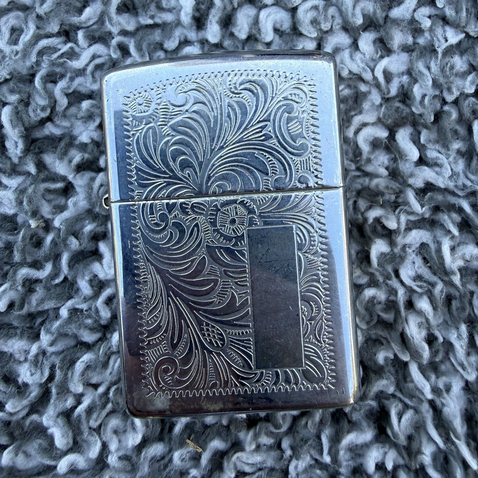 Vintage 1993 Zippo Venetian/Florentine Etched Scroll Lighter