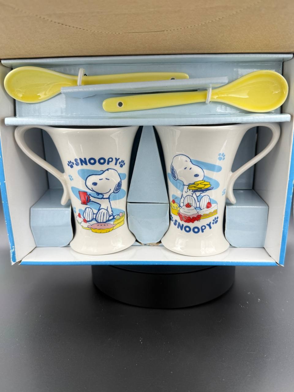 Snoopy Peanuts Strawberry ceramic dessert cup set with spoons serving for 2 HK
