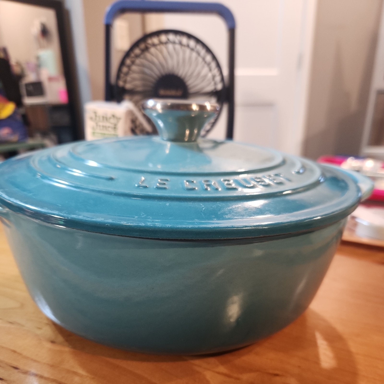 Le Creuset Caribbean Teal 2.75 qt Enameled Cast Iron Signature Sauteuse Oven Pan