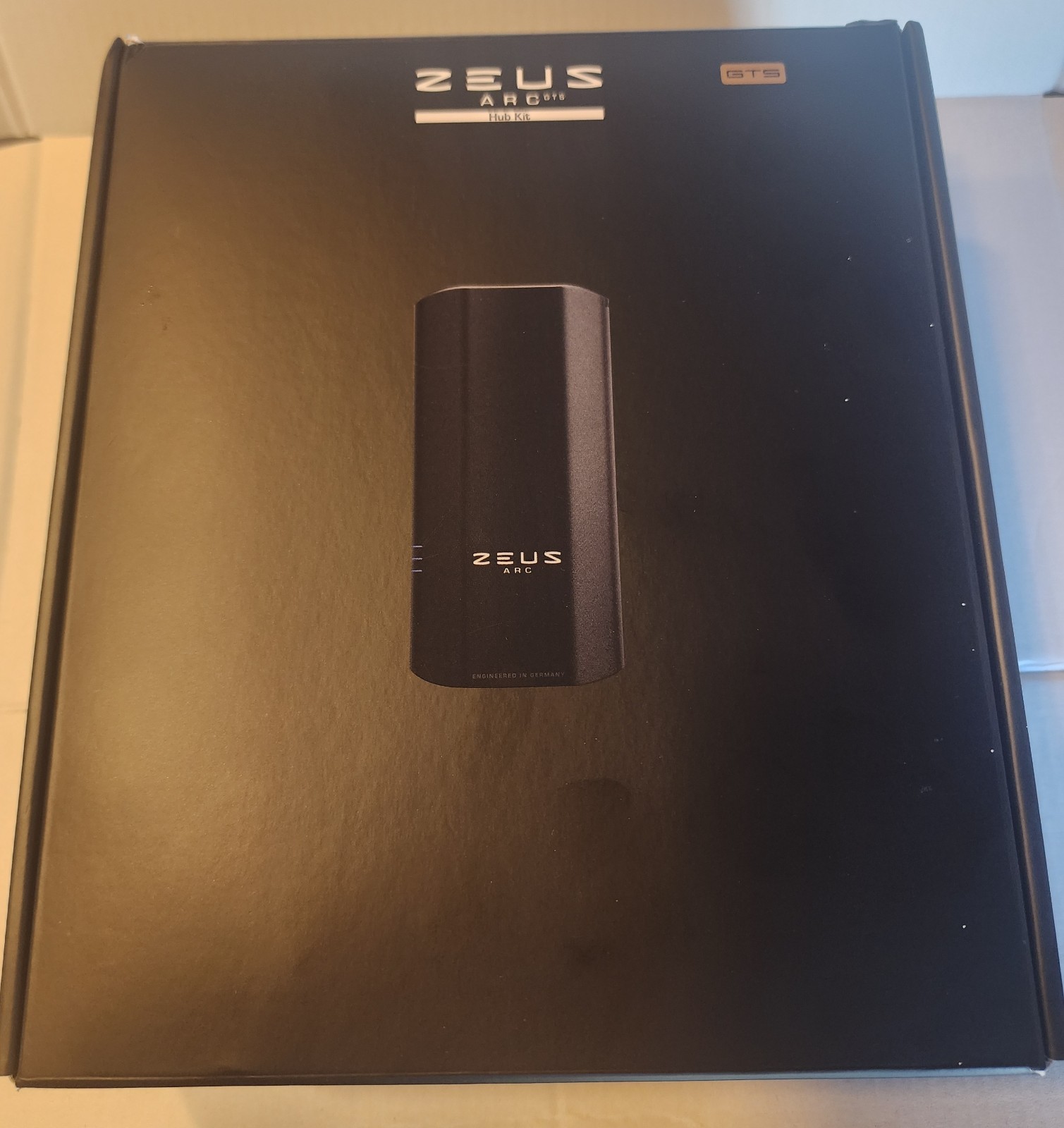 ZEUS Arc GTS Hub| All-in-One lighter kit| Black|All original w/box.
