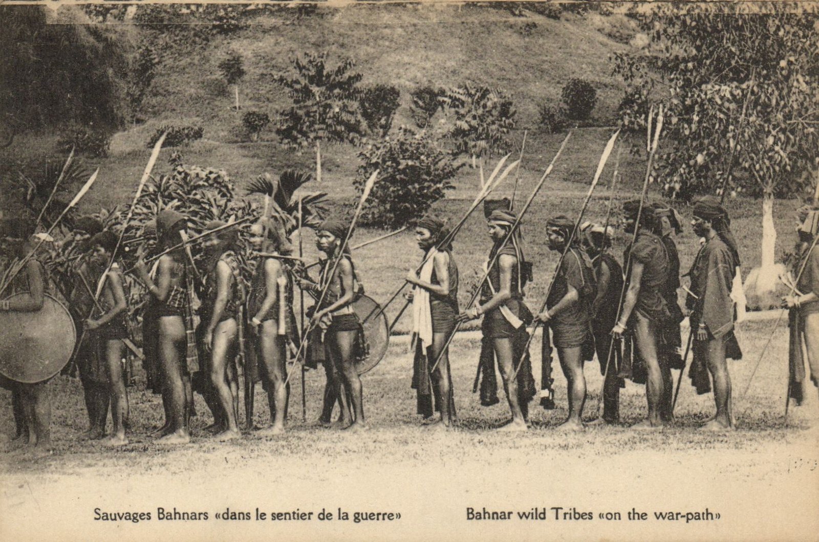 PC INDIA BAHNAR WILD TRIBES ON THE WAR PATH ETHNIC TYPES (a48703)