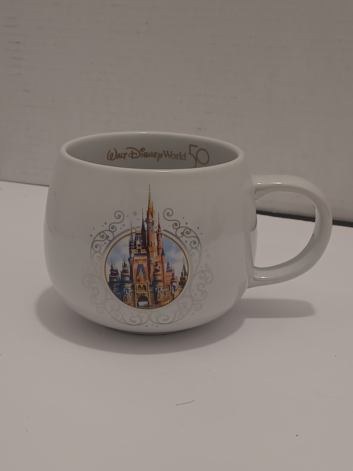 DISNEY WORLD 50th ANNIVERSARY CINDERELLA CASTLE IRIDESCENT MUG COFFEE CUP New