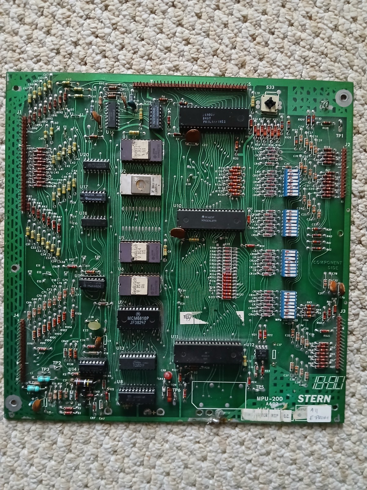 Stern Electronics Pinball MPU-200 w/ Seawitch ROMs