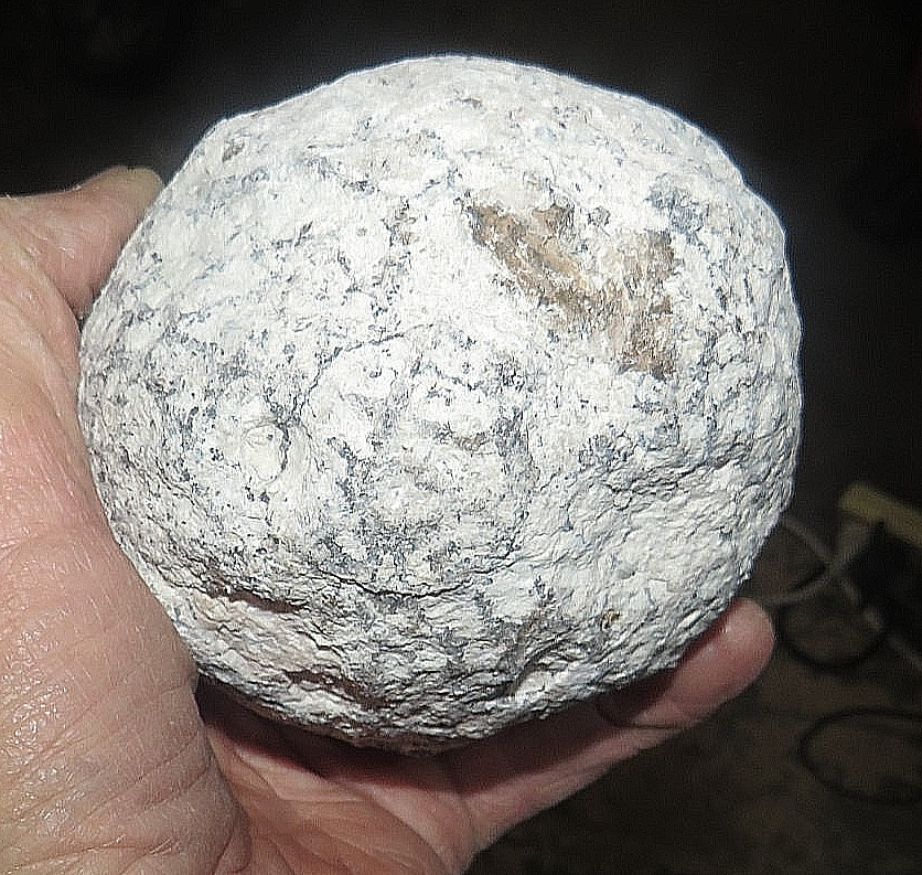 1 BEAUTIFUL LAS CHOYAS  MEXICAN COCONUT AGATE GEODE; SOLID NODULES 4 INCHES JAL