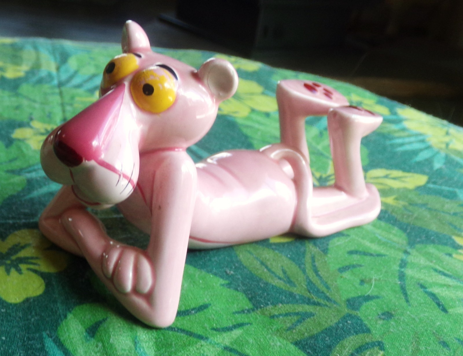 VTG 1982 United Artists Pink Panther Laying 5\