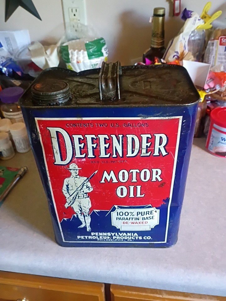 Vintage 1940\'s Defender Motor Oil 2 Gallon Can - Barn Find Uncleaned Gas Oil 