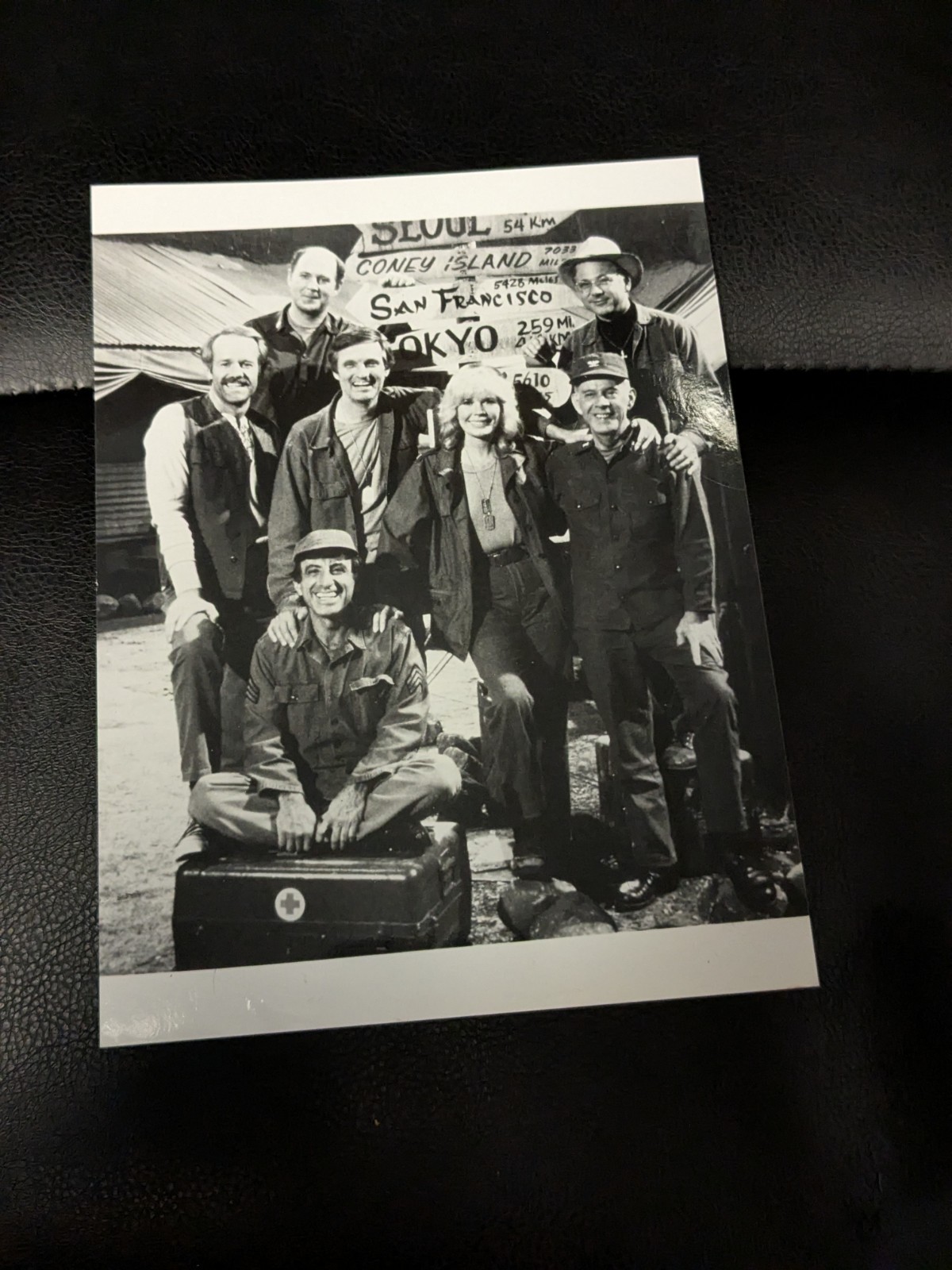 M*A*S*H  (Mash) With Alan Alda Vintage 1992 20th Century Fox 6x8in Press Photo
