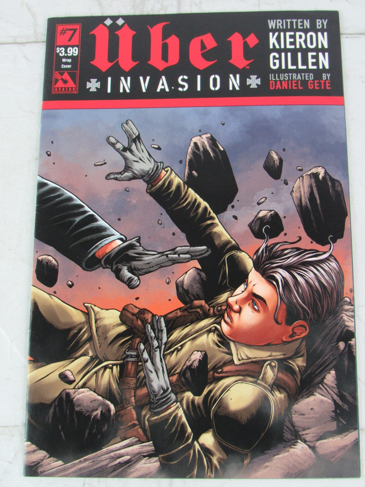 Uber: Invasion #7b July 2017 Avatar Press Wraparound Variant