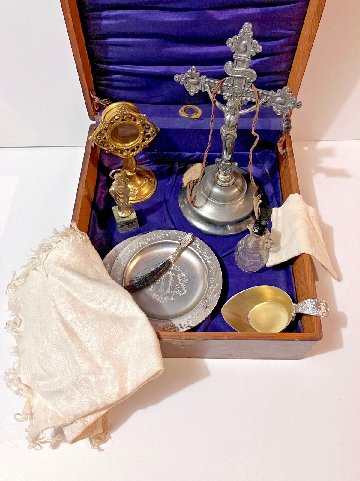 Vintage Catholic Sick Call Outfit Last Rites Set w/Monstrance Homan Silver