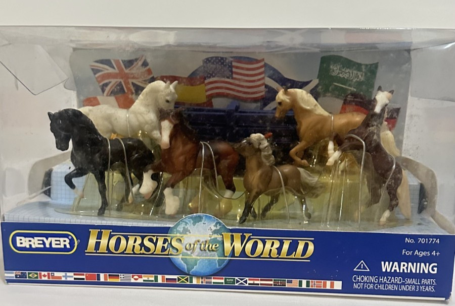 Breyer 2004 Horses of the World Set #701774 Complete Set Stablemates New in Box