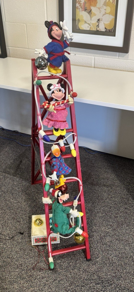 1994 Mr Christmas Mickey's Tree Trimmers Animated  4’ Ladder  WORKS  ALL PARTS