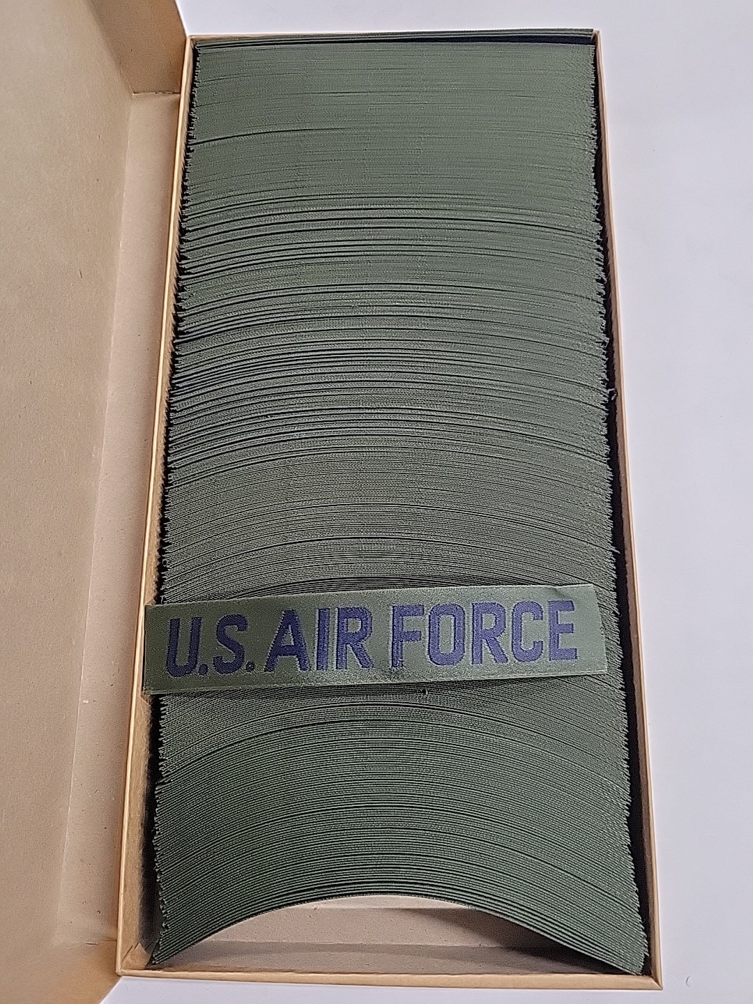 1980s Lot 500 USAF LARGE 6.25