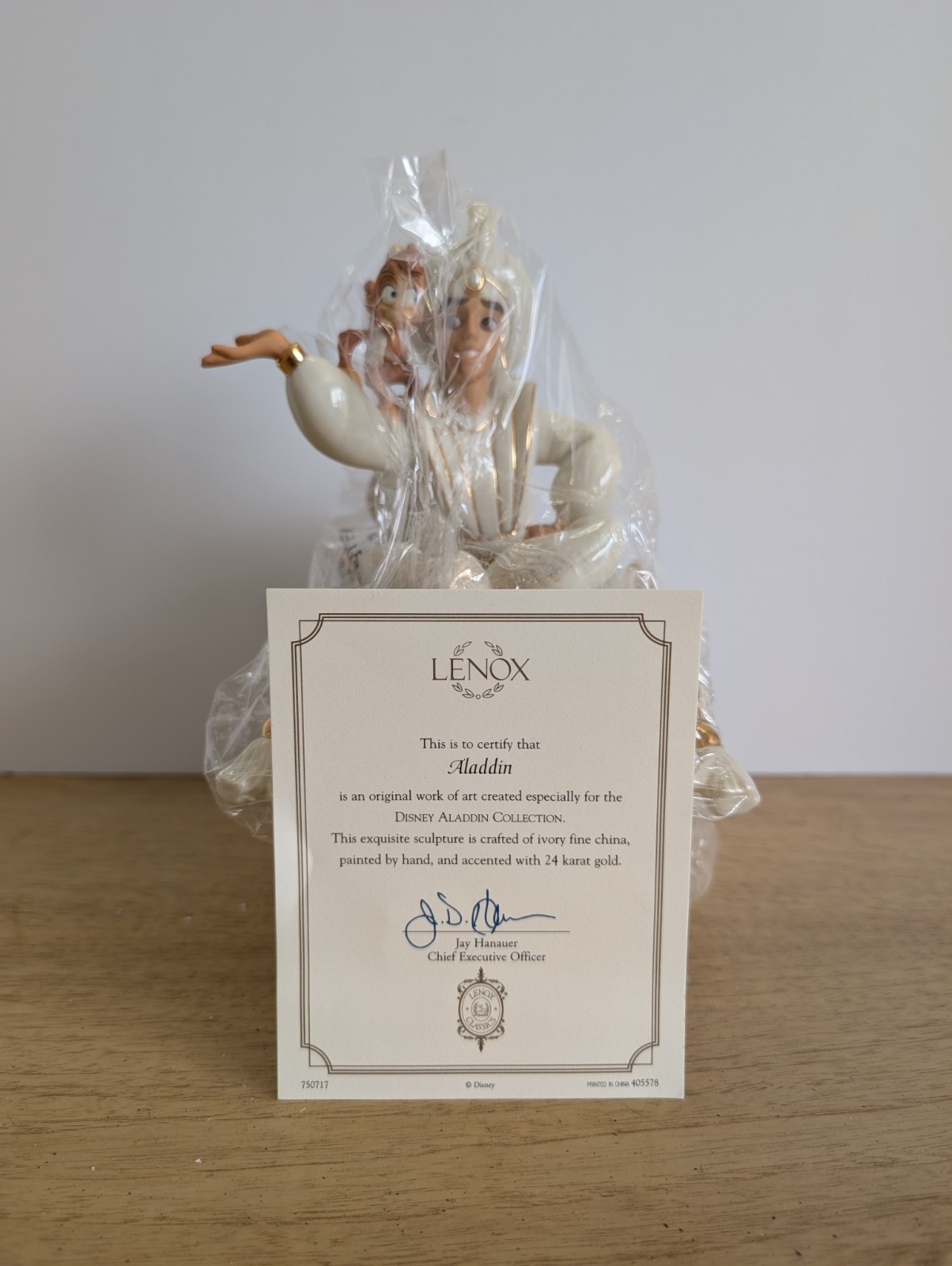 Lenox Disney Aladdin & Abu Magic Carpet 24k Gold Figurine Ivory China NIB w COA