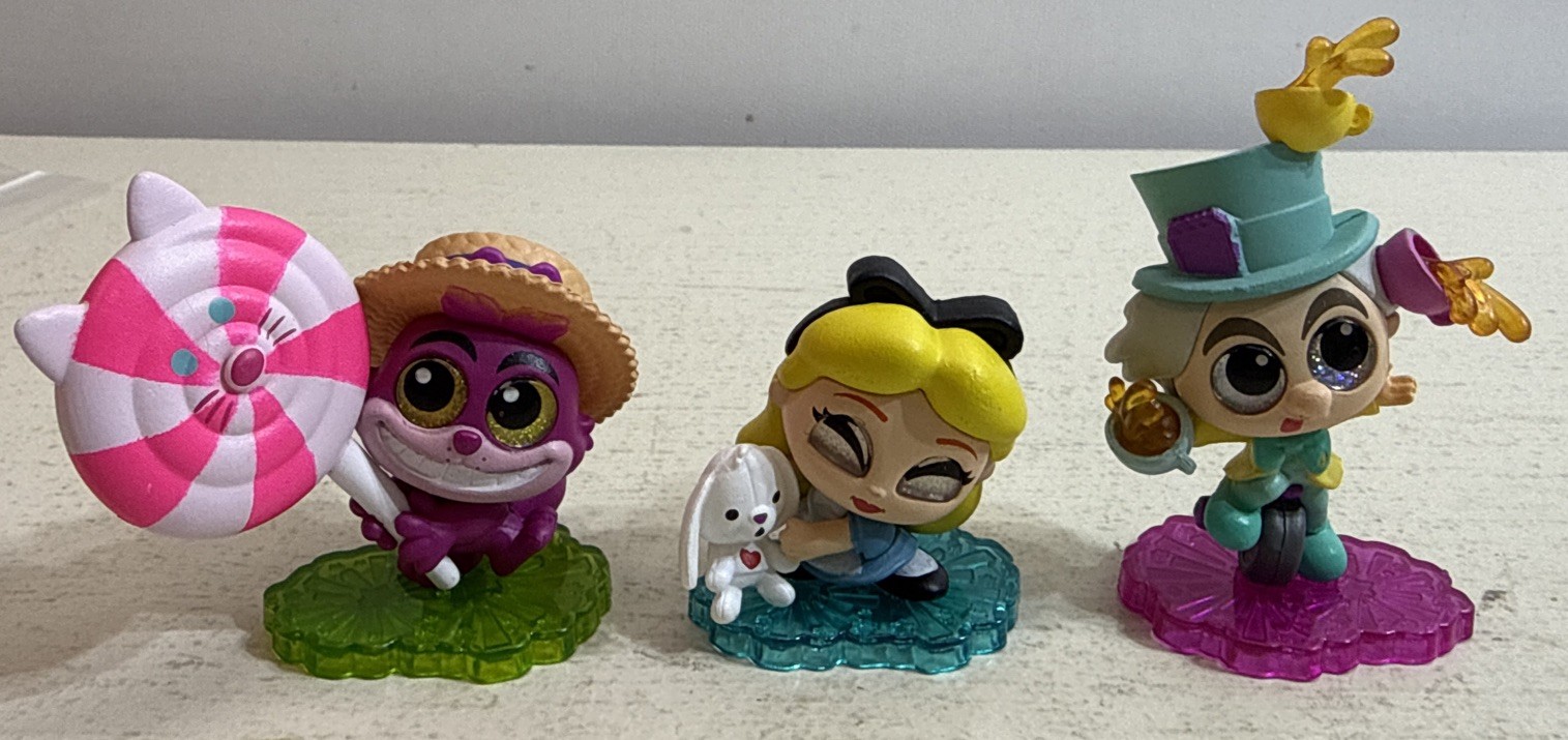 Disney Doorables Ticket to Fun ALICE CHESHIRE CAT & MAD HATTER Mini Figures 3pc