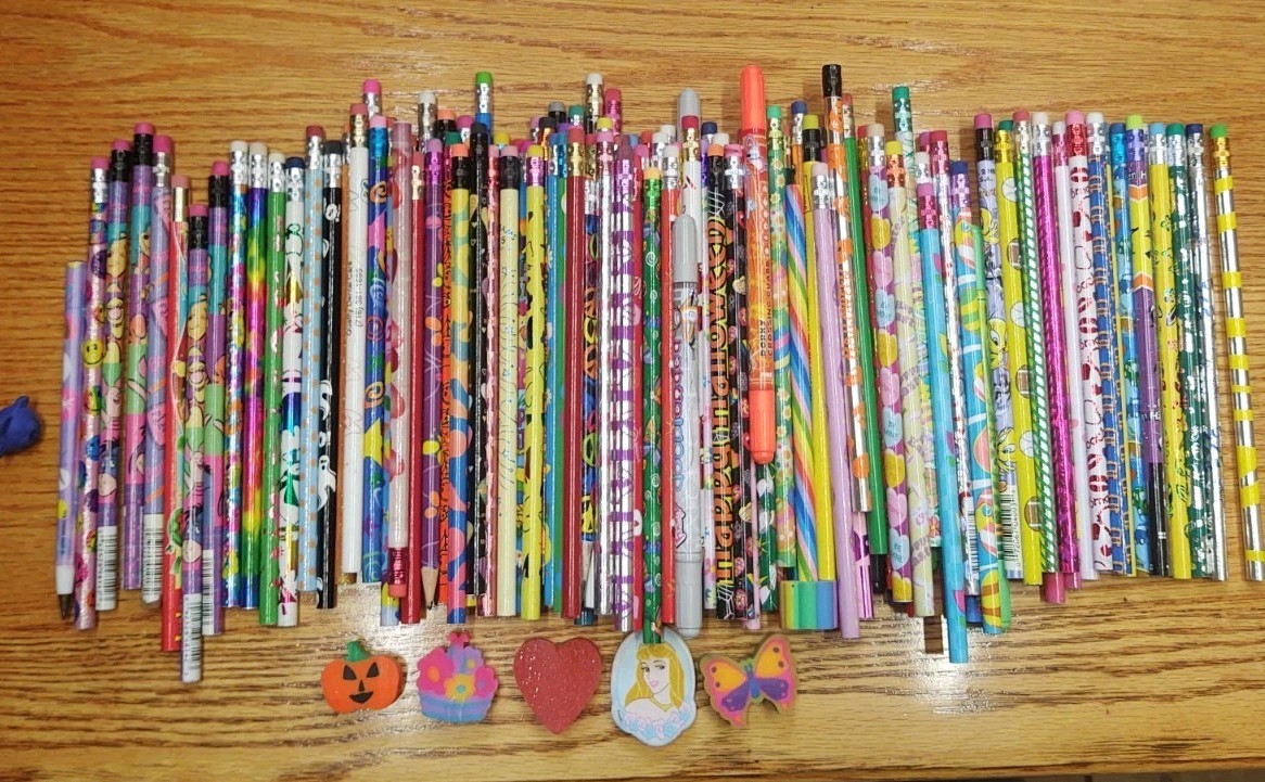 Huge Vintage Lot 90s Y2K Pencil Lot 120+ Lisa Frank Looney Tunes Seasonal Pooh