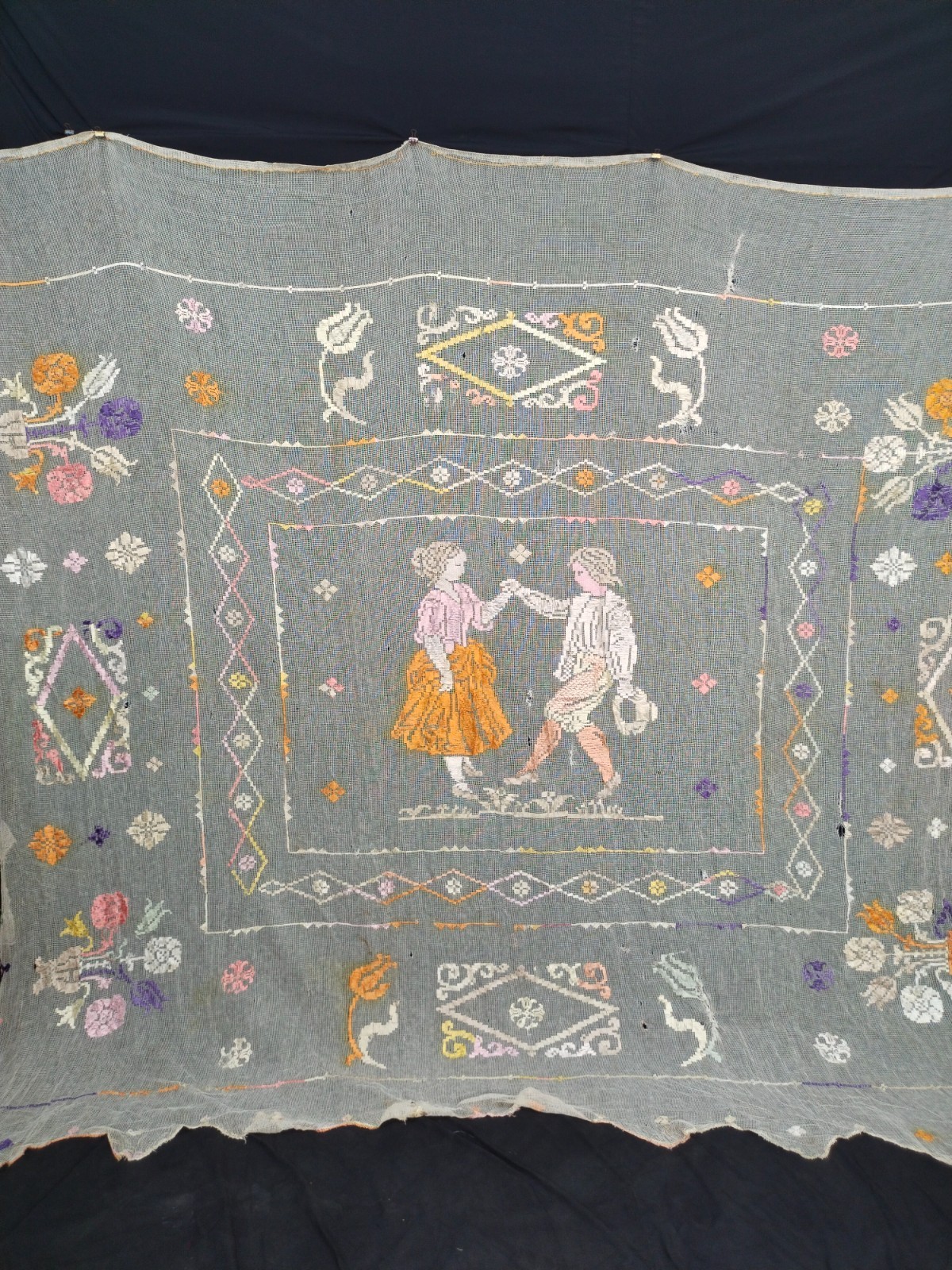Vintage Linen Lace Embroidered Bedspread Silk Trim Cottage Chic Bedsheet Coverle