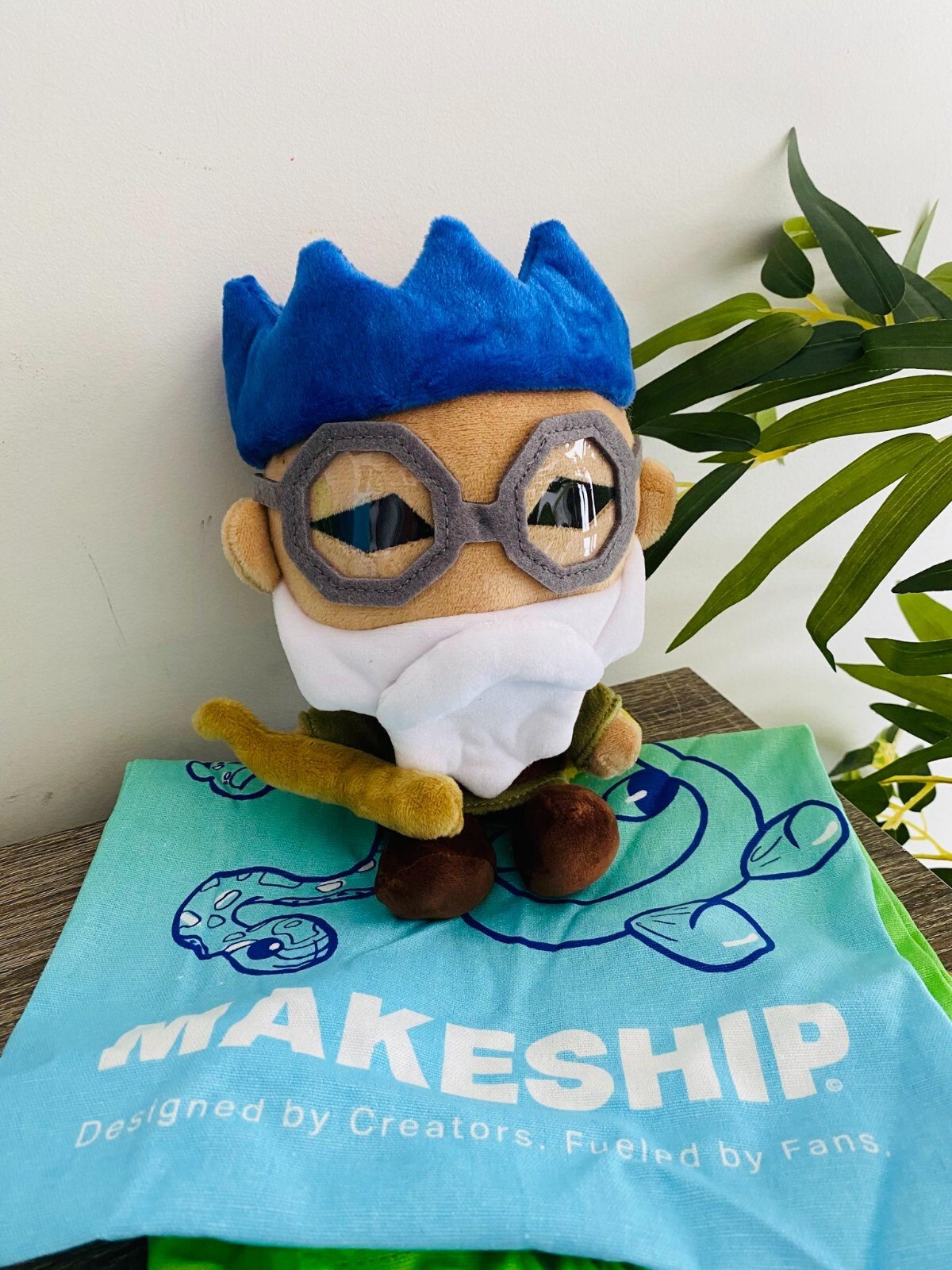 Runescape MAKESHIP Limited Edition Plushie Gnome Bob the Cat Wise Old Man & MORE