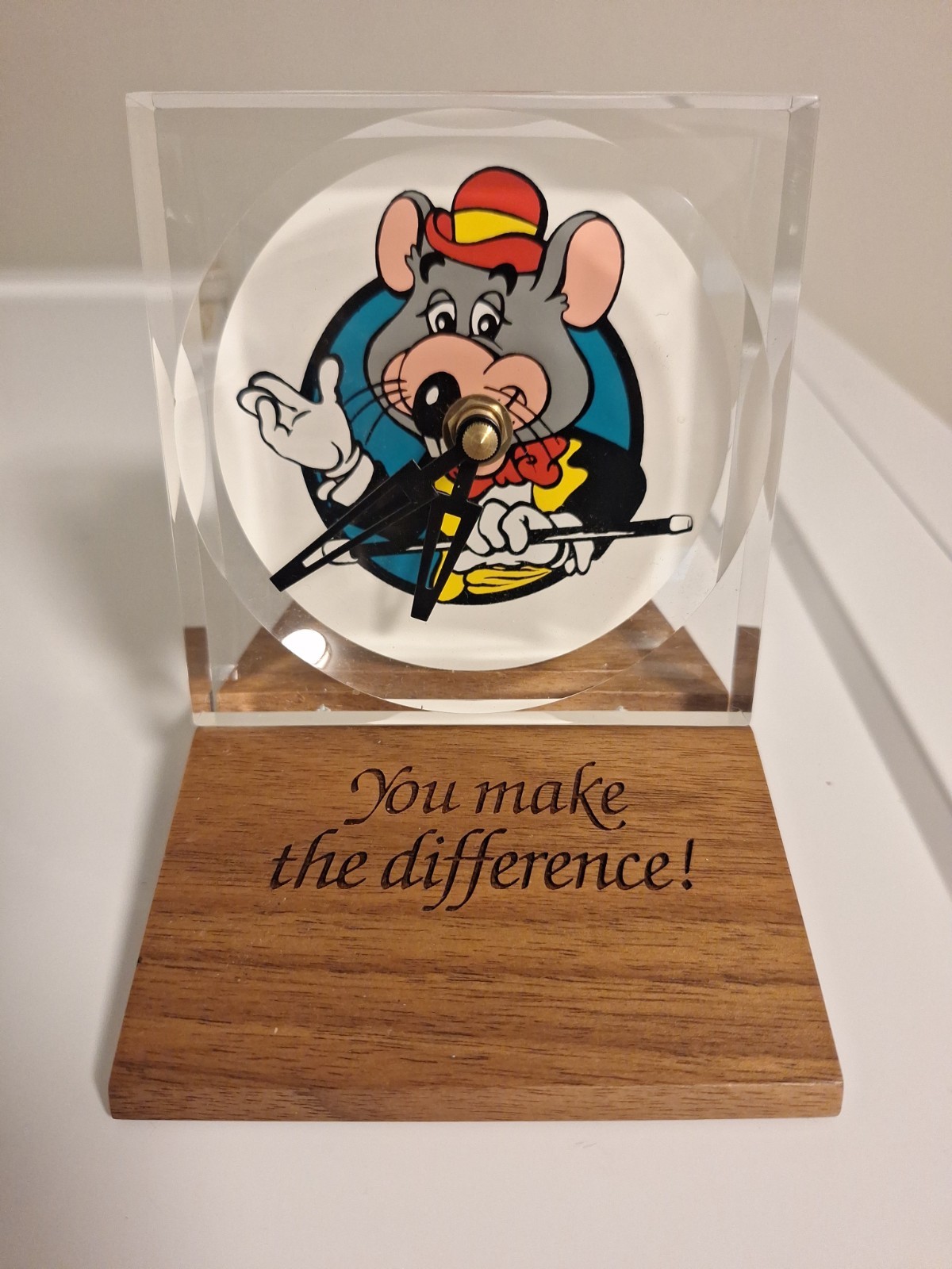 Rare Vintage Chucky Cheese 'Tux Era' Acrylic Clock Walnut Stand 1990's