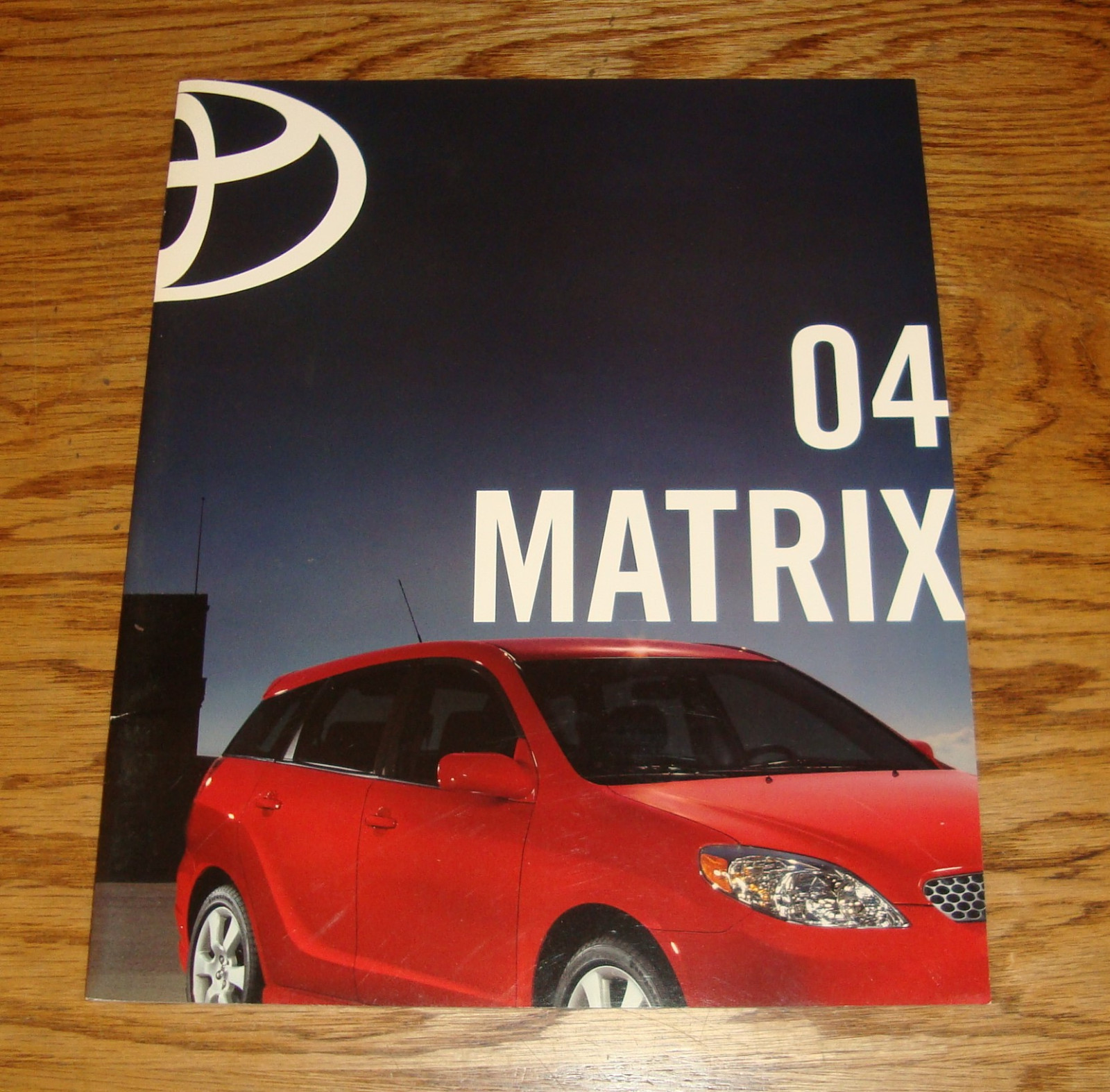Original 2004 Toyota Matrix Sales Brochure 04 XR XRS