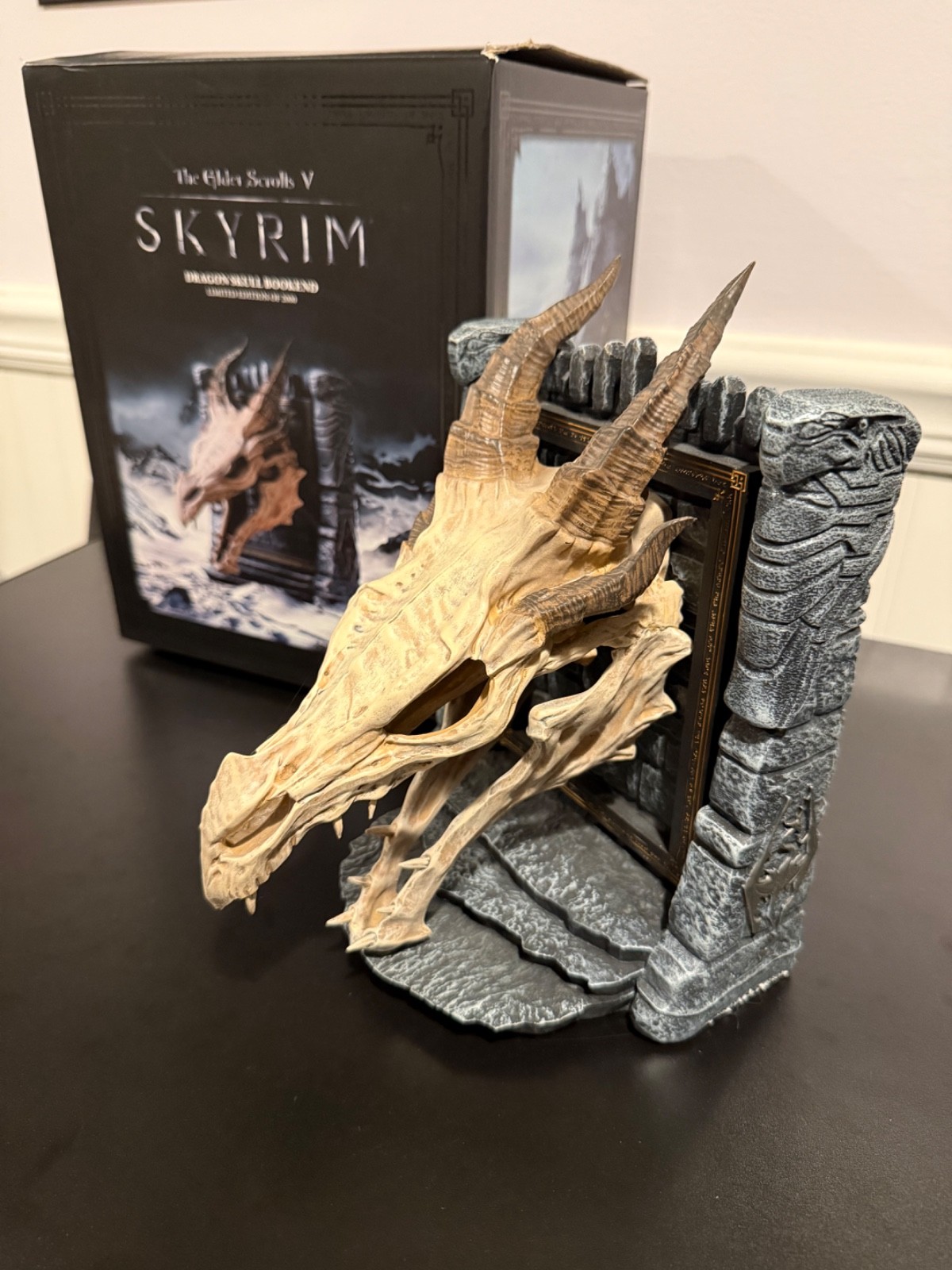 The Elder Scrolls V Skyrim Dragon Skull Bookend - Rare Limited Edition