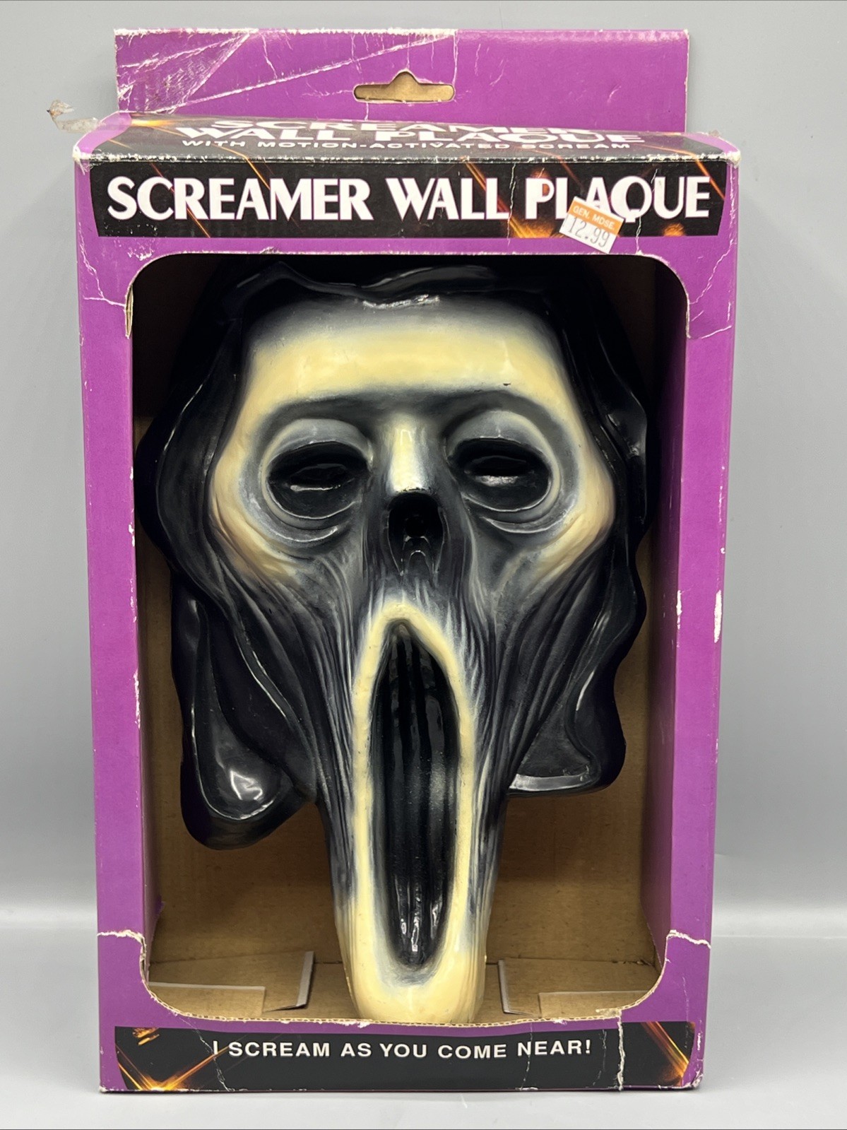 1997 Screamer Wall Plaque Motion Activated Halloween by Paper magic Group Works
