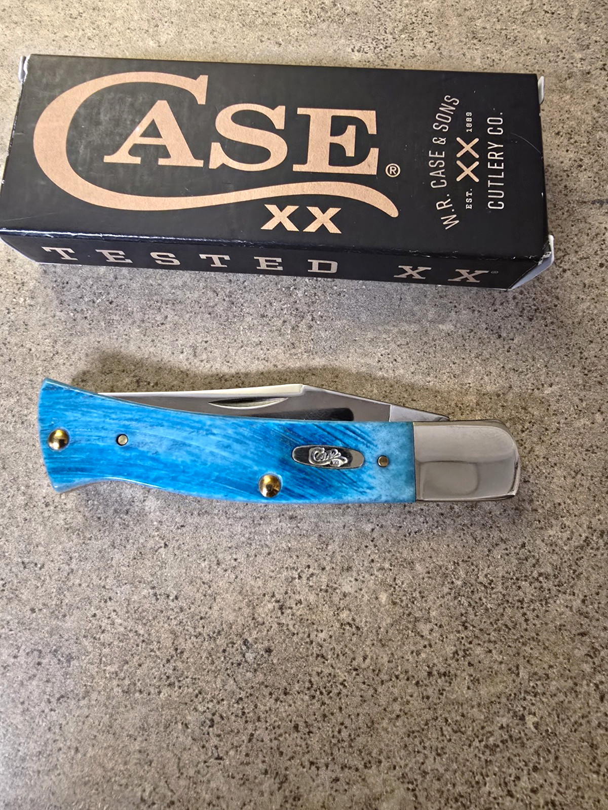 Case XX BR61135 SS Axe Handle Pocketknife Caribbean Blue Bone