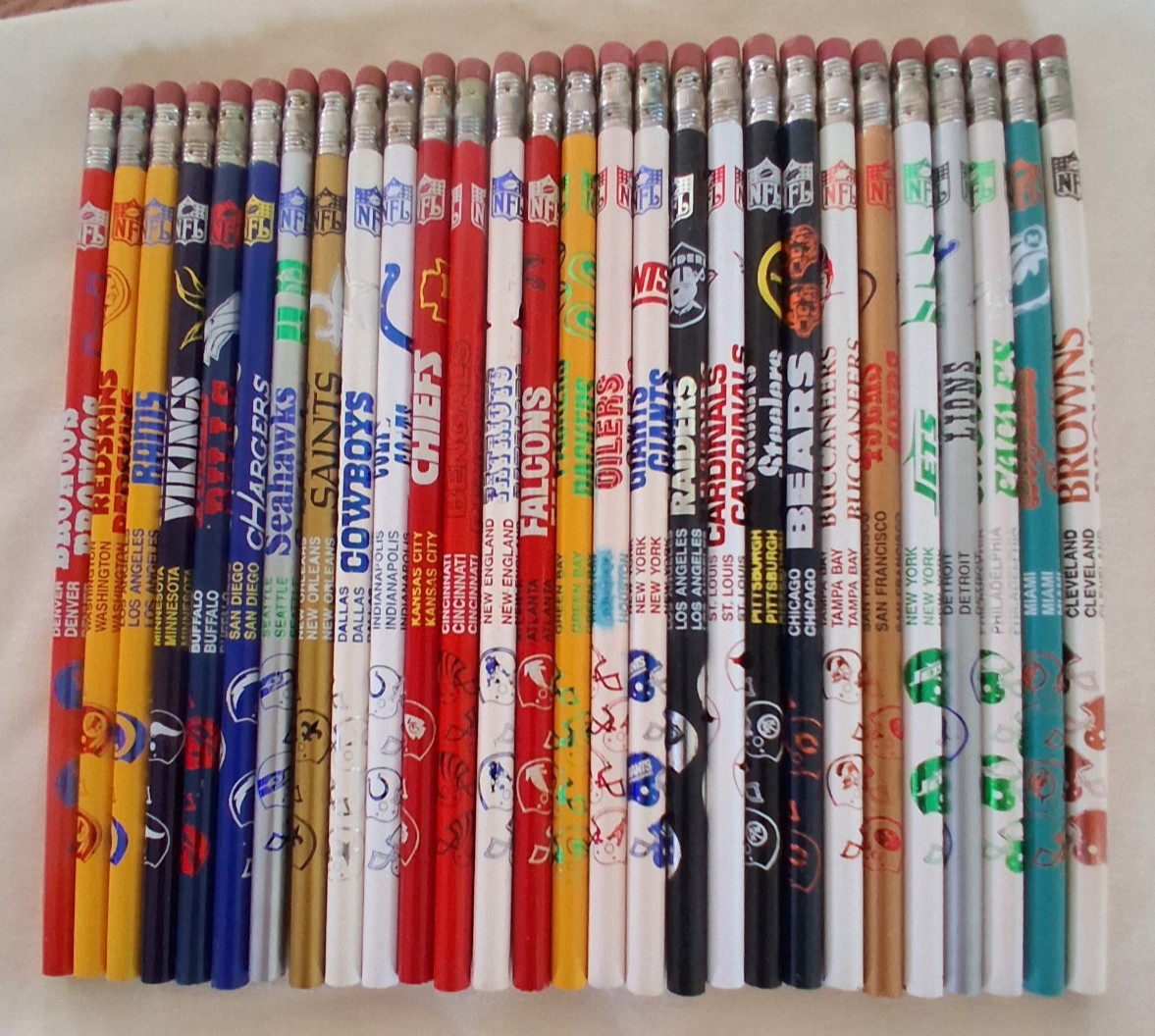 (28) Vintage 80's Empire NFL Pencils