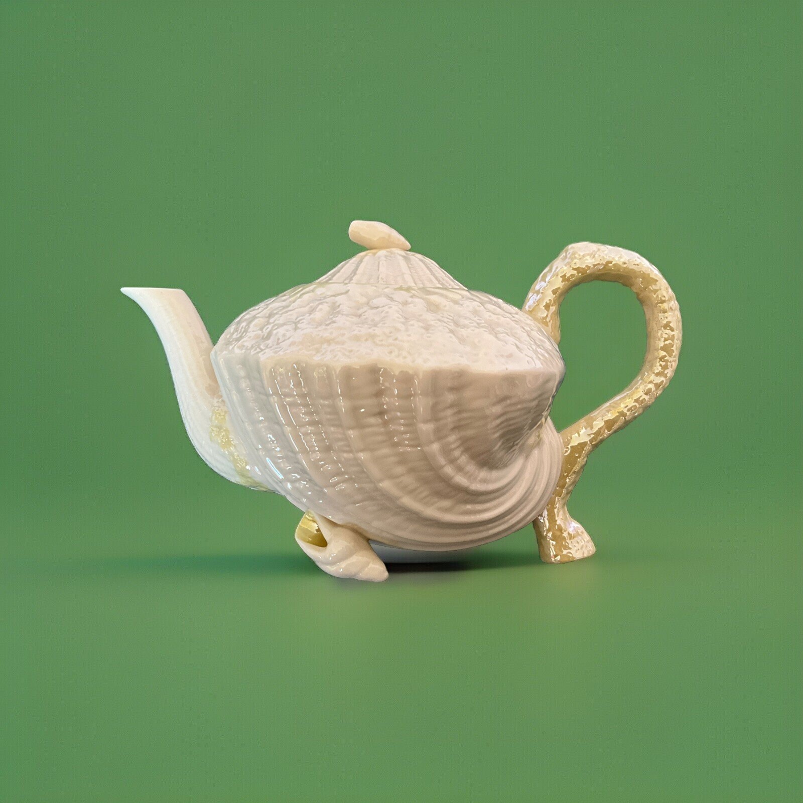 VTG.BELEEK IRELAND TEAPOT&LID NEPTUNE YELLOW  PATERN
