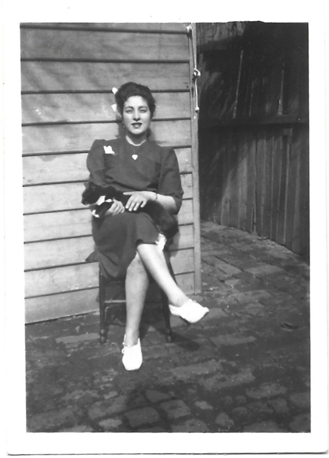 CATS IN THE 1940s Vintage Old Photo Pretty Woman Black & White Kitty on Lap 🐈‍⬛