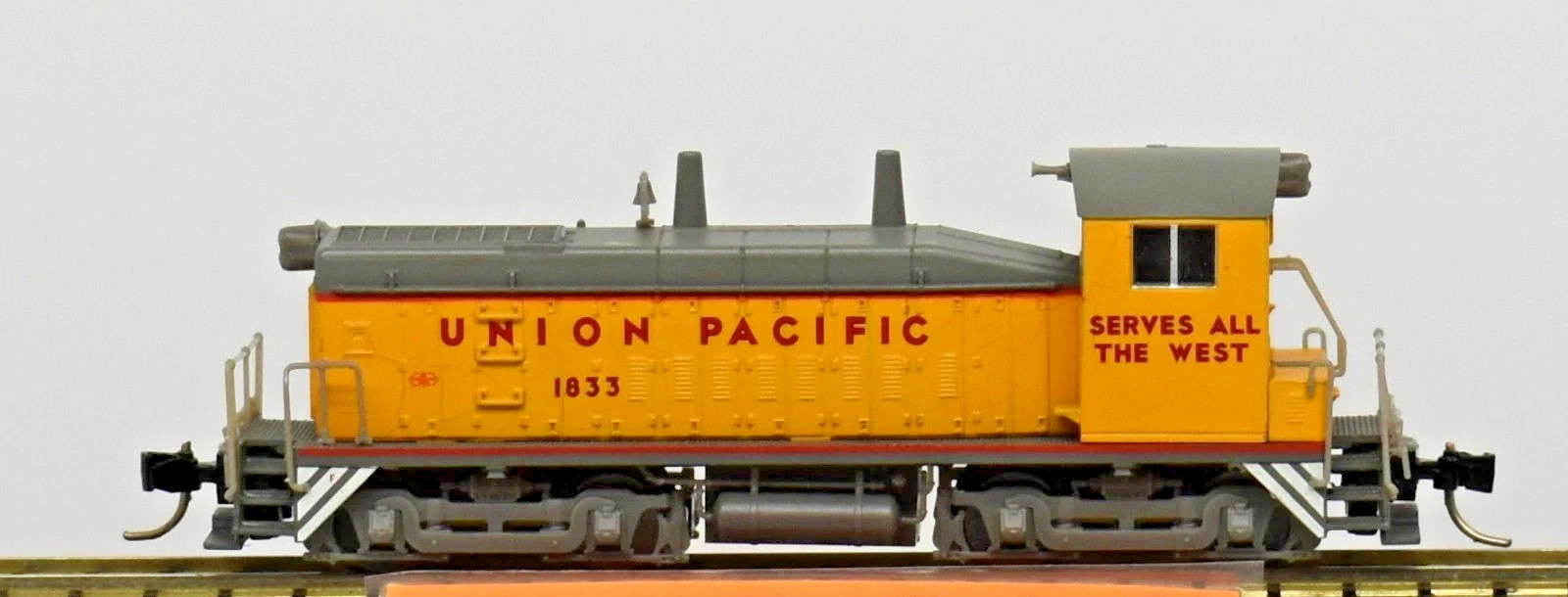 UNION PACIFIC SW9/1200 DIESEL SWITCHER, LIFE-LIKE N GA #1833 UP 7897 TESTED NIB