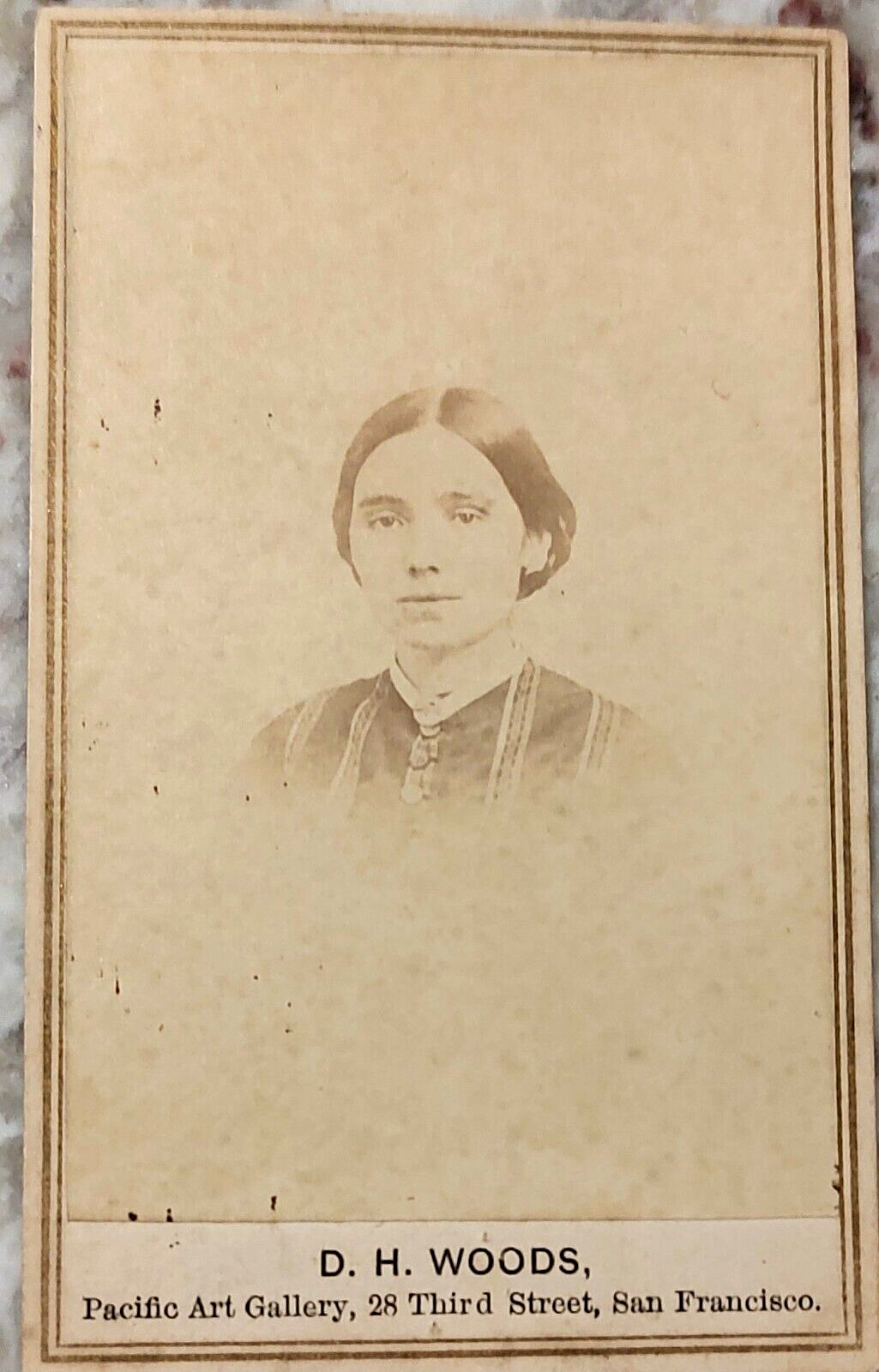 Vintage CDV Photo Woman Pacific Art Gallery San Francisco David Holmes Woods