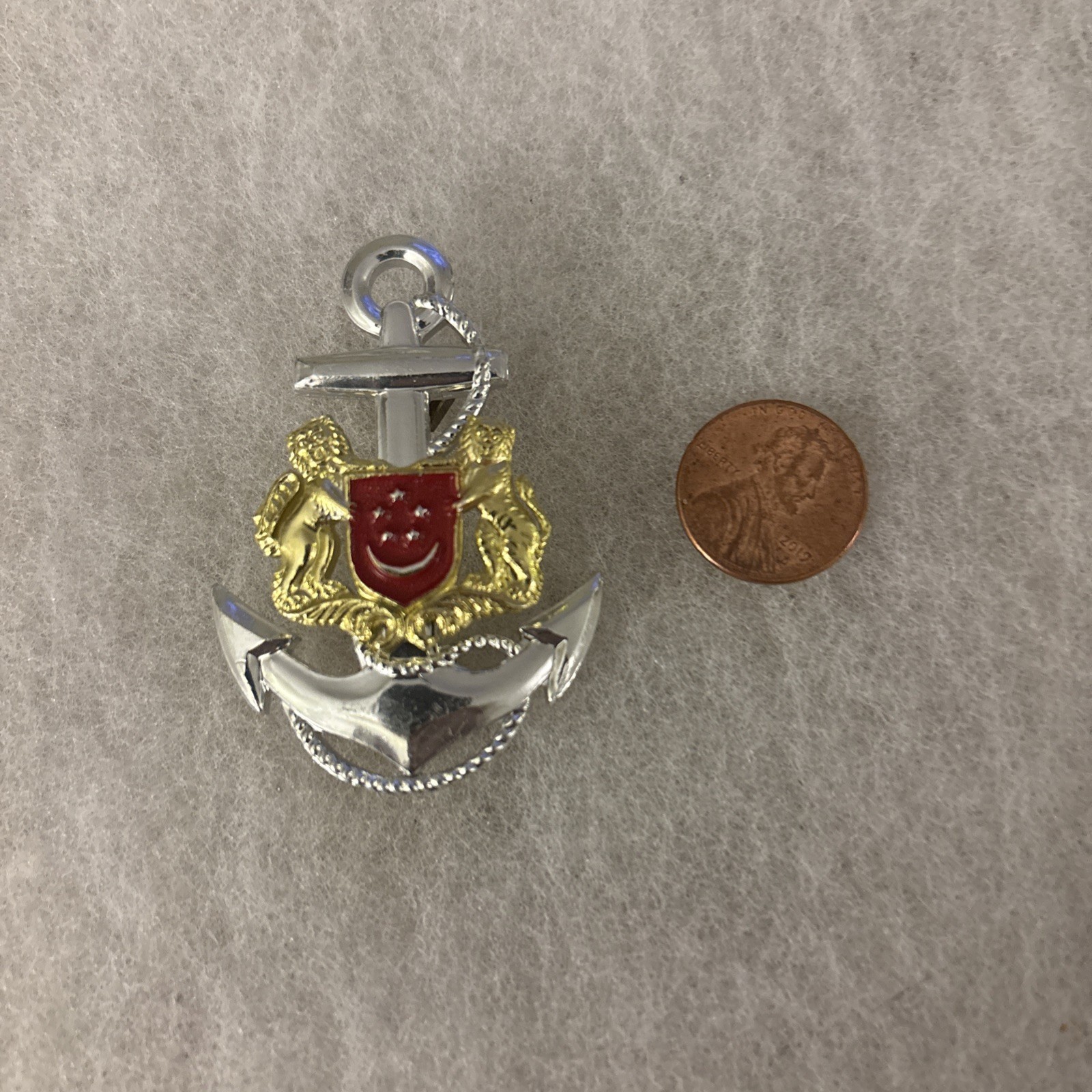Singapore Navy Officer's Cap Badge WB