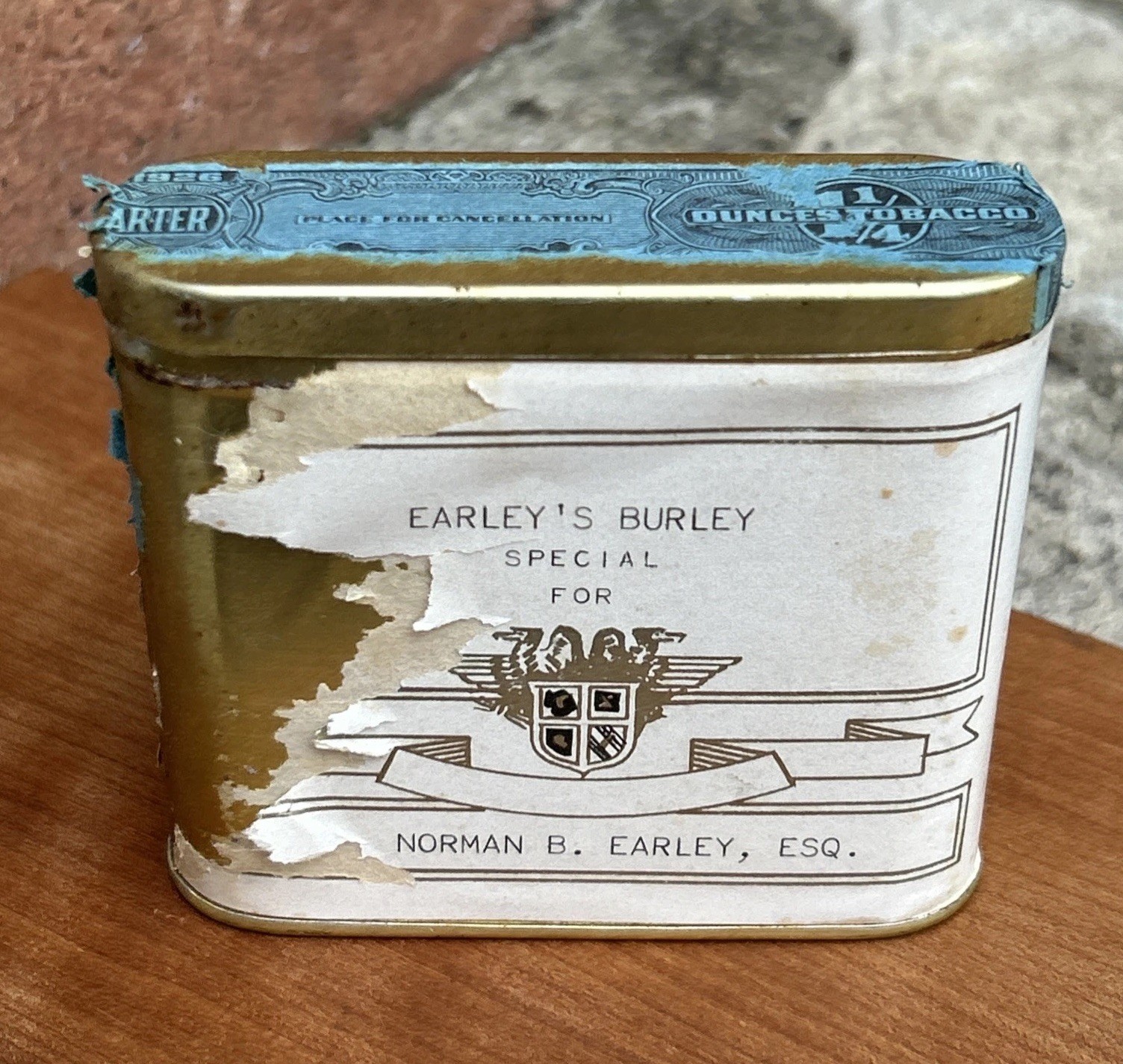 1926 Antique Crimson Coach Pocket Toledo Ohio Tobacco Hinged Tin Earleys Burley