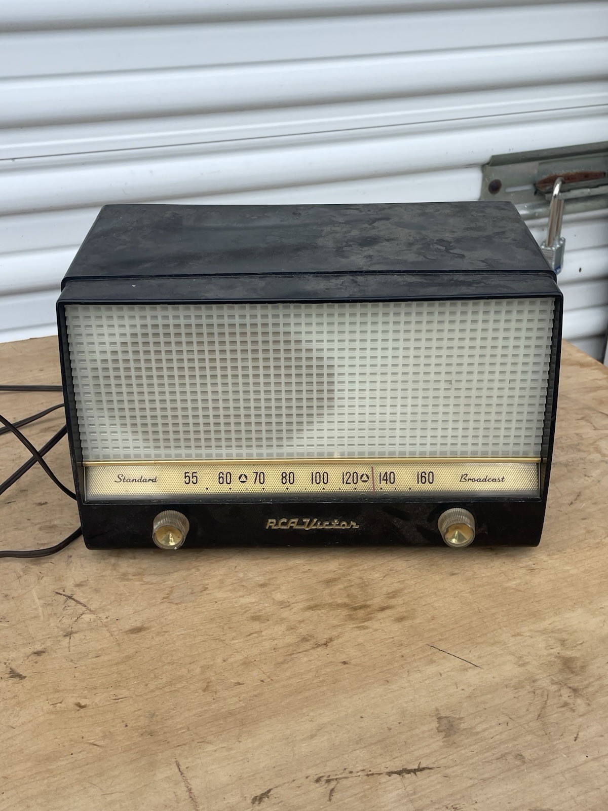 Vintage Rca Victor Tabletop Radio 1940s Cool Piece Working Well