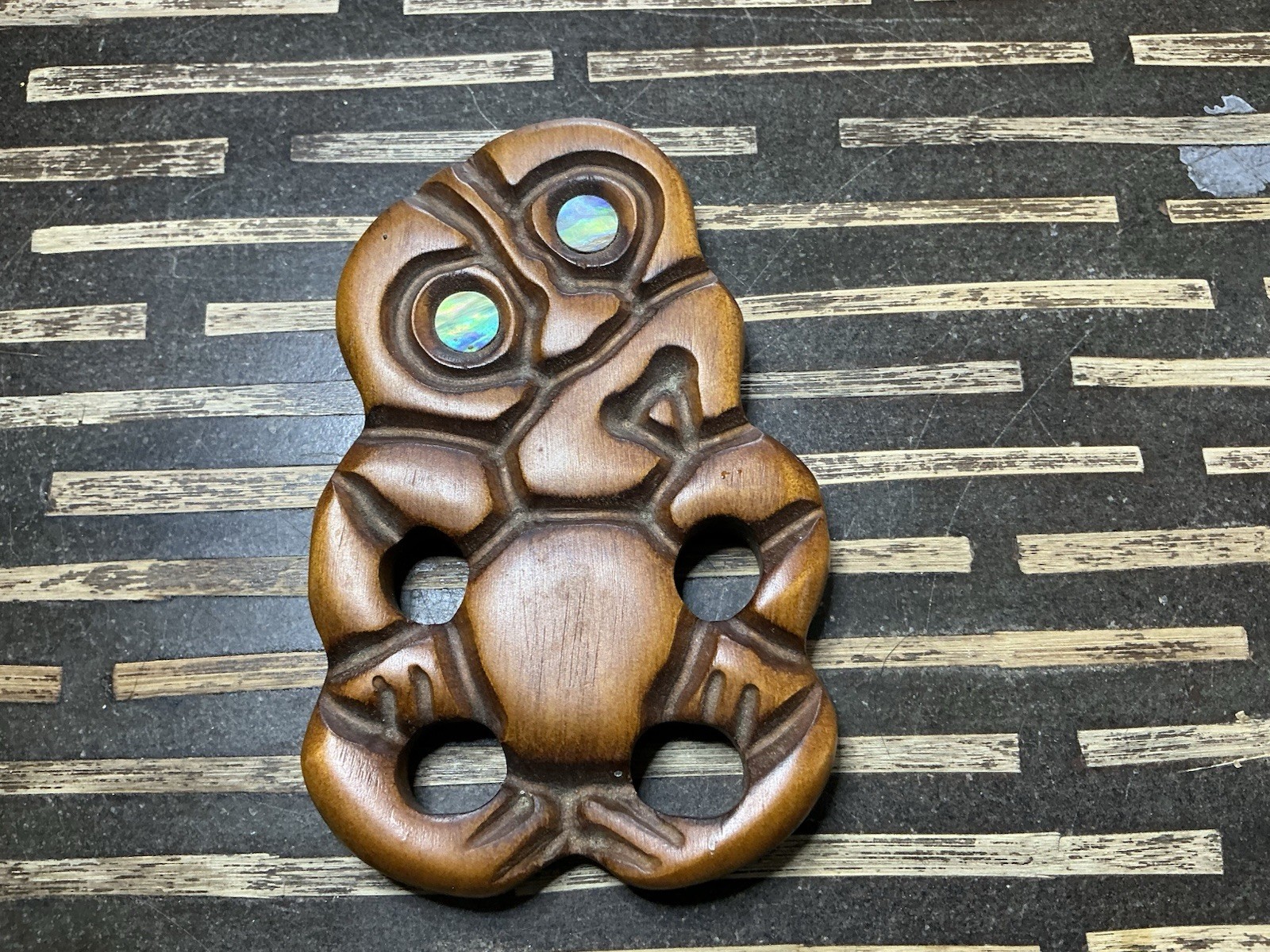 Vintage Maori Wood Carving Hei Tiki Rotorua New Zealand Abalone Paua Shell Eyes