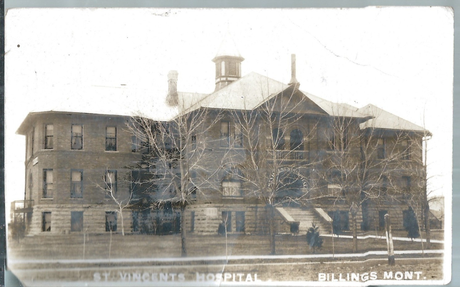 NICE EARLY RPPC VIEW OF THE ST VINCENTS HOSPITAL IN BILLING, MT 1908