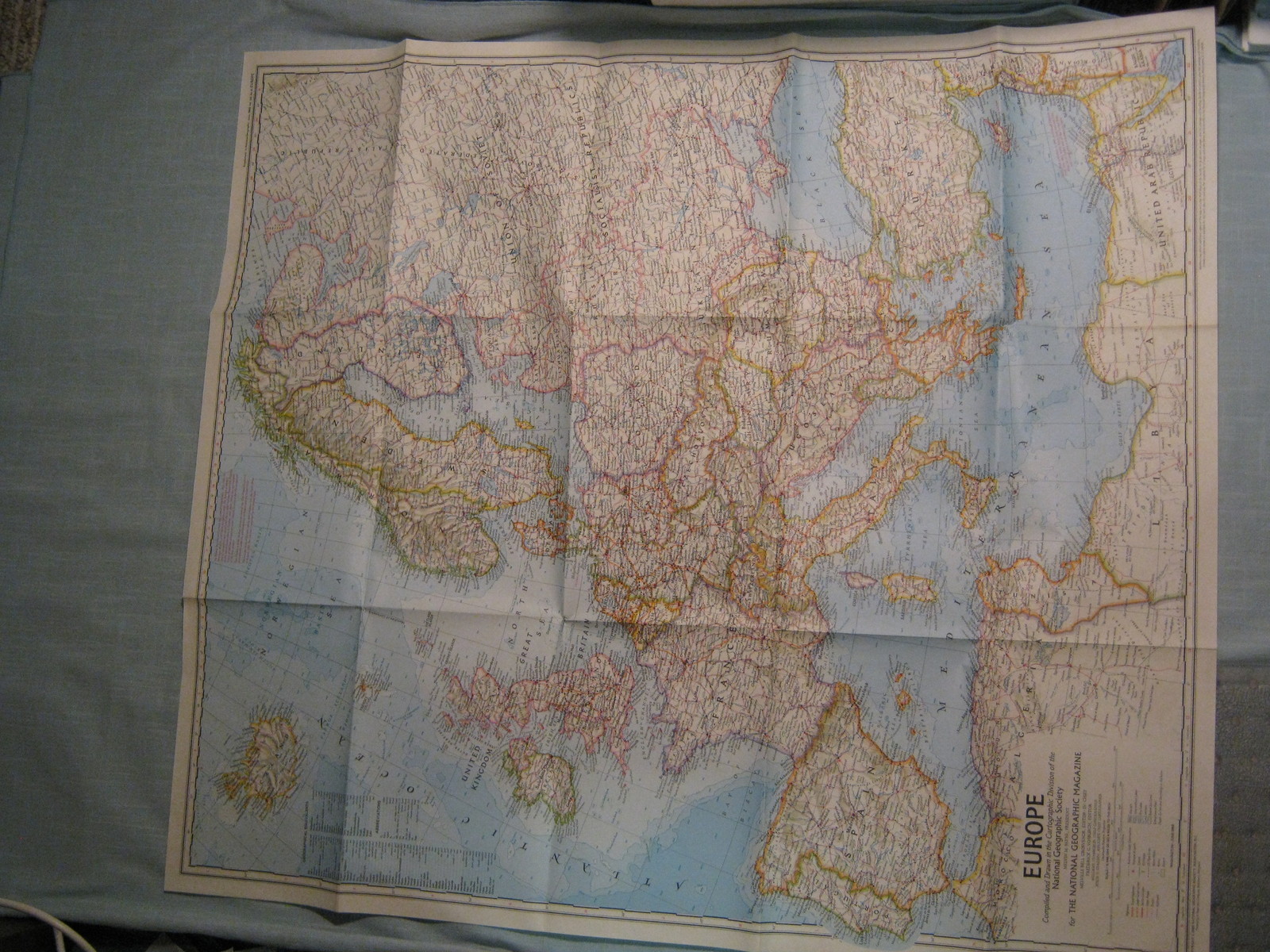 VINTAGE EUROPE WALL MAP National Geographic June 1969 