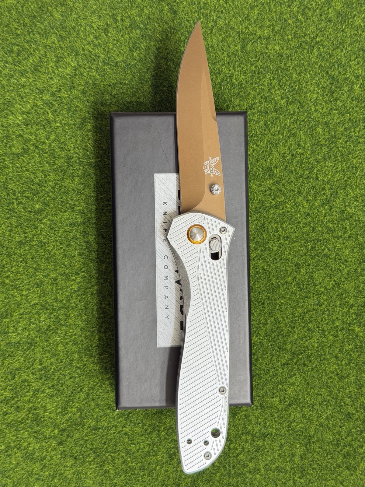 Benchmade Gray Aluminum Dark Flat Earth CPM-S90V EDC Folding Knife