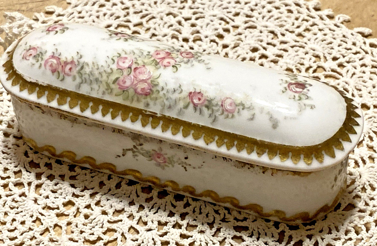 Antique Delinieres  & Cie Limoges Dresser Trinket Pin Box Pink Floral & Gold