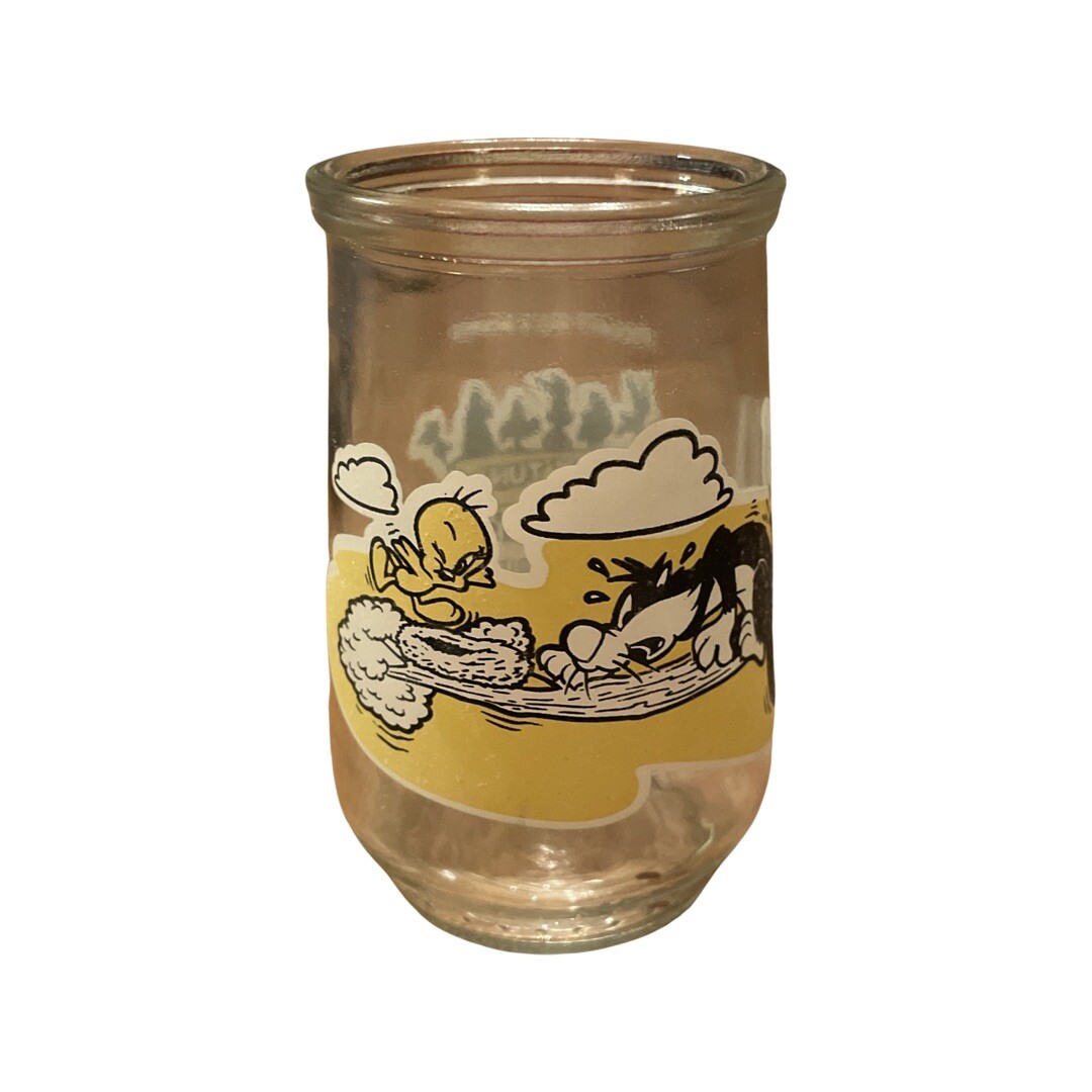 Vintage Welch\'s Jelly JAR Looney Tunes Tweety Bird & Slyvester @1995 4” H