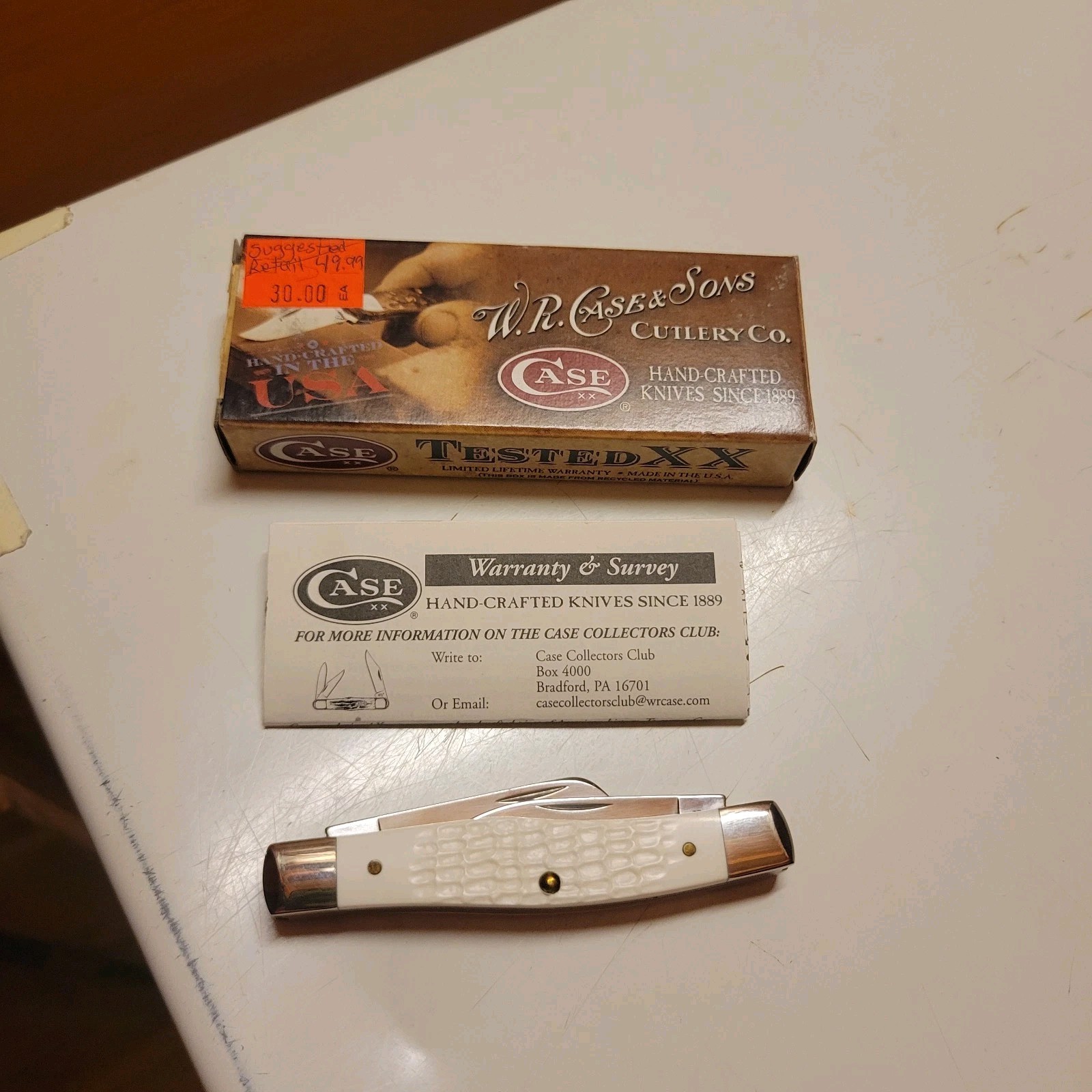 New VTG 2011 Case XX 60184 Medium Stockman White With Red Shield 63032SS NIB