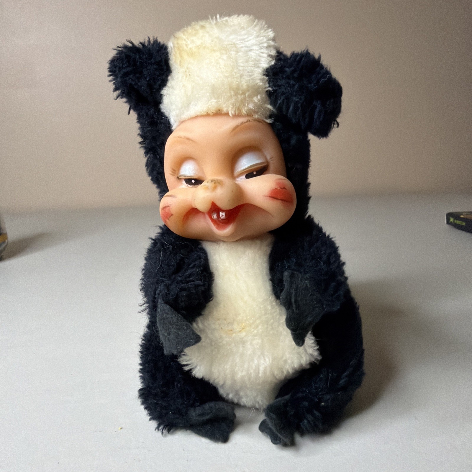 Rushton Stinky Skunk Rubber Face Plush Star Creation 9” Vintage Good Condition