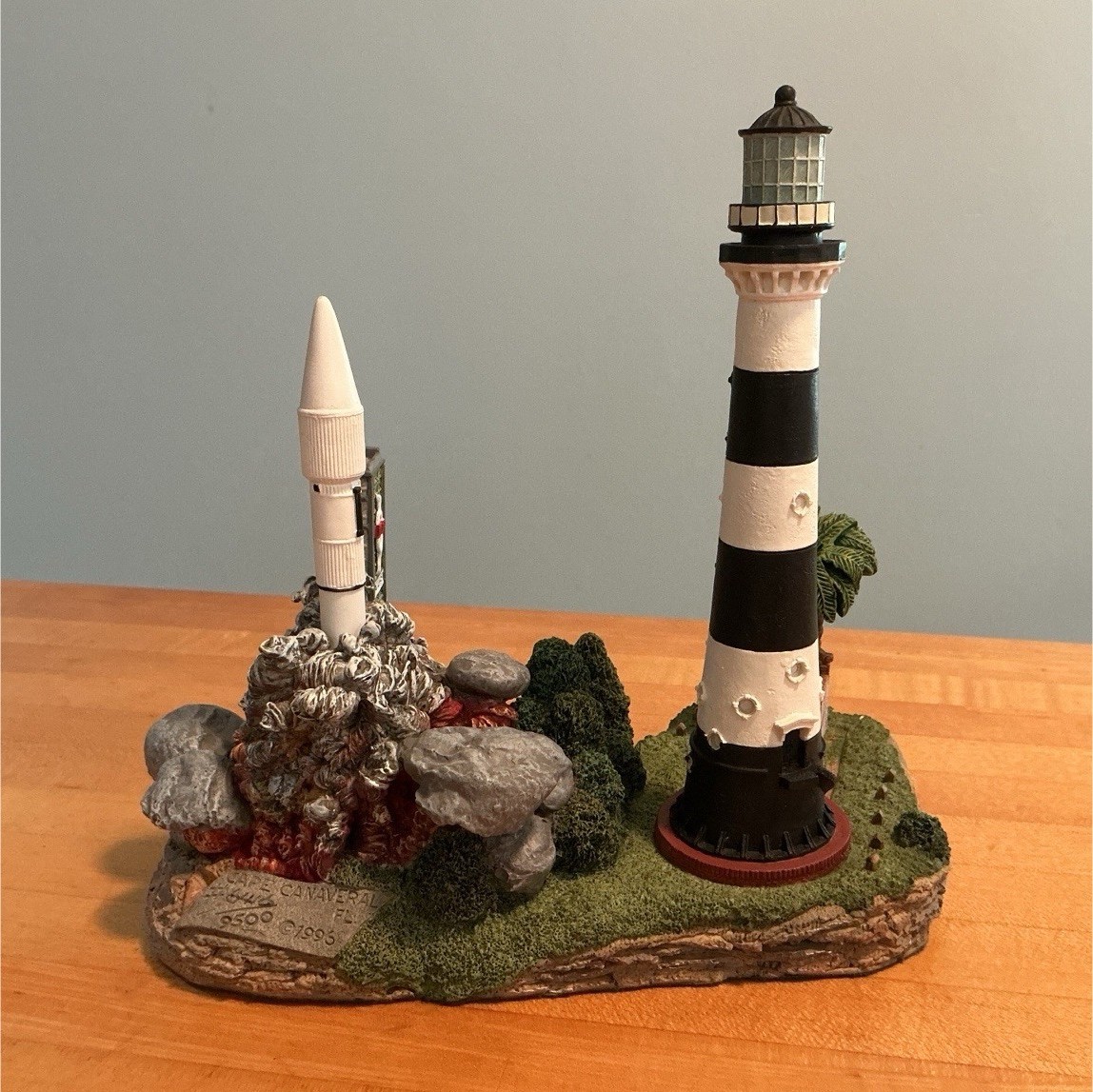 Harbour Lights Cape Canaveral Lighthouse Figurine 1996 #165 Limited Boxed Signed