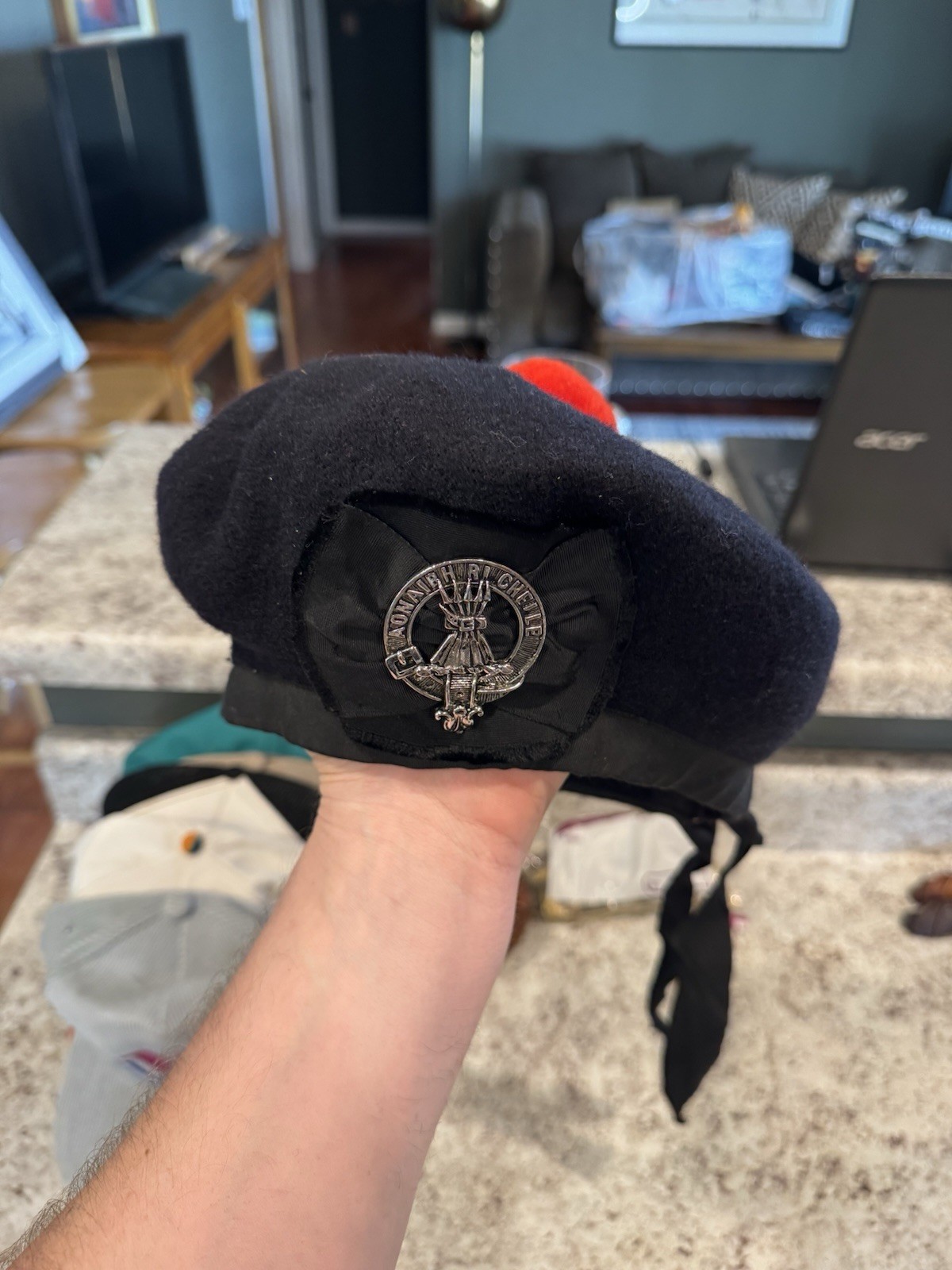 Vintage Clan Cameron Balmoral bonnet with White Metal Cap Badge