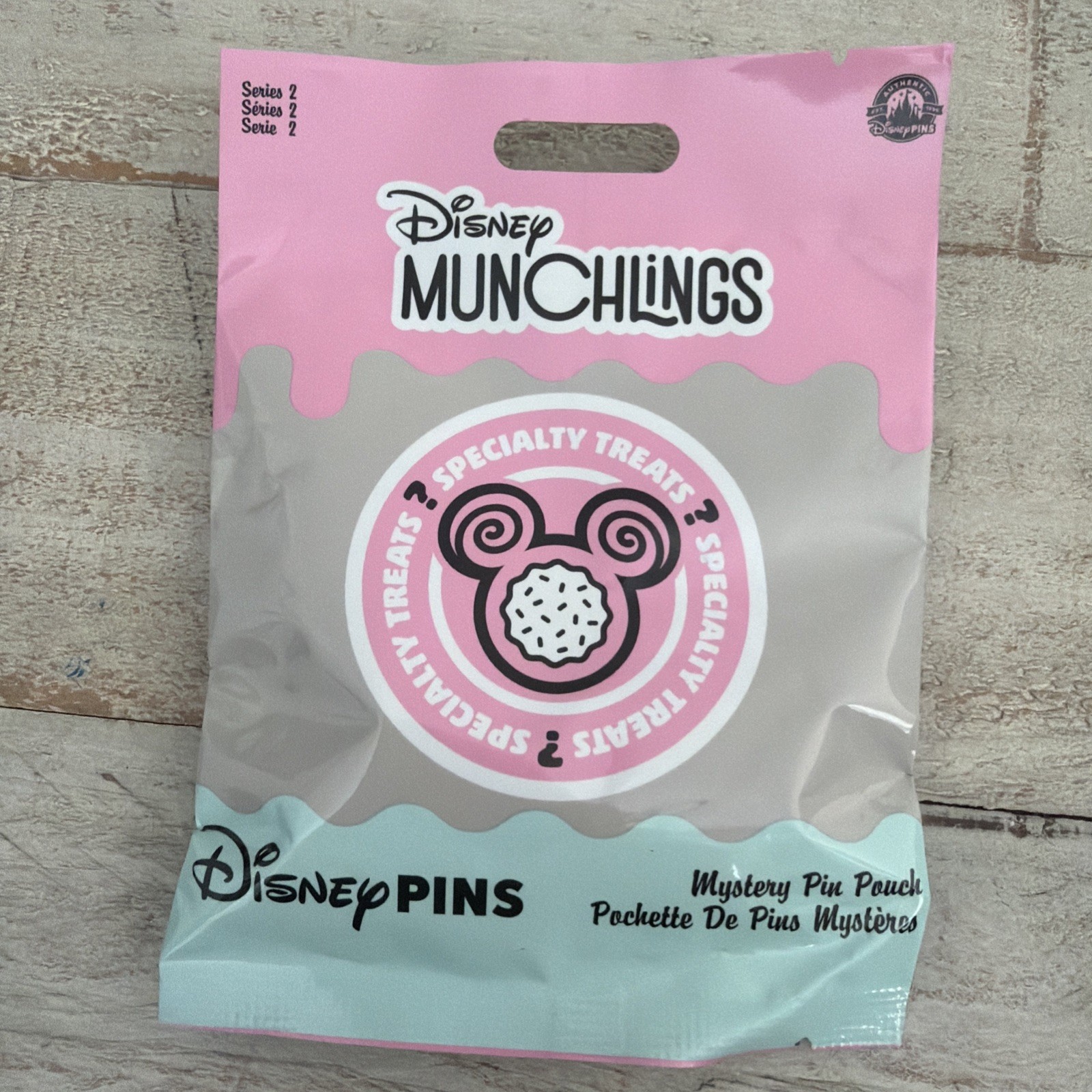 Disney Parks Munchlings Treats 5 Pin   Mystery Pack Sealed (Series 2) NEW Random