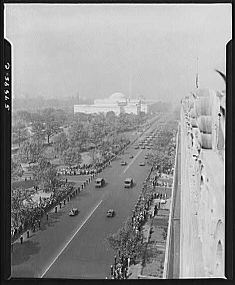 Photo:New Delhi India 1910s Procession Parade Avenue with Crowd and Cars