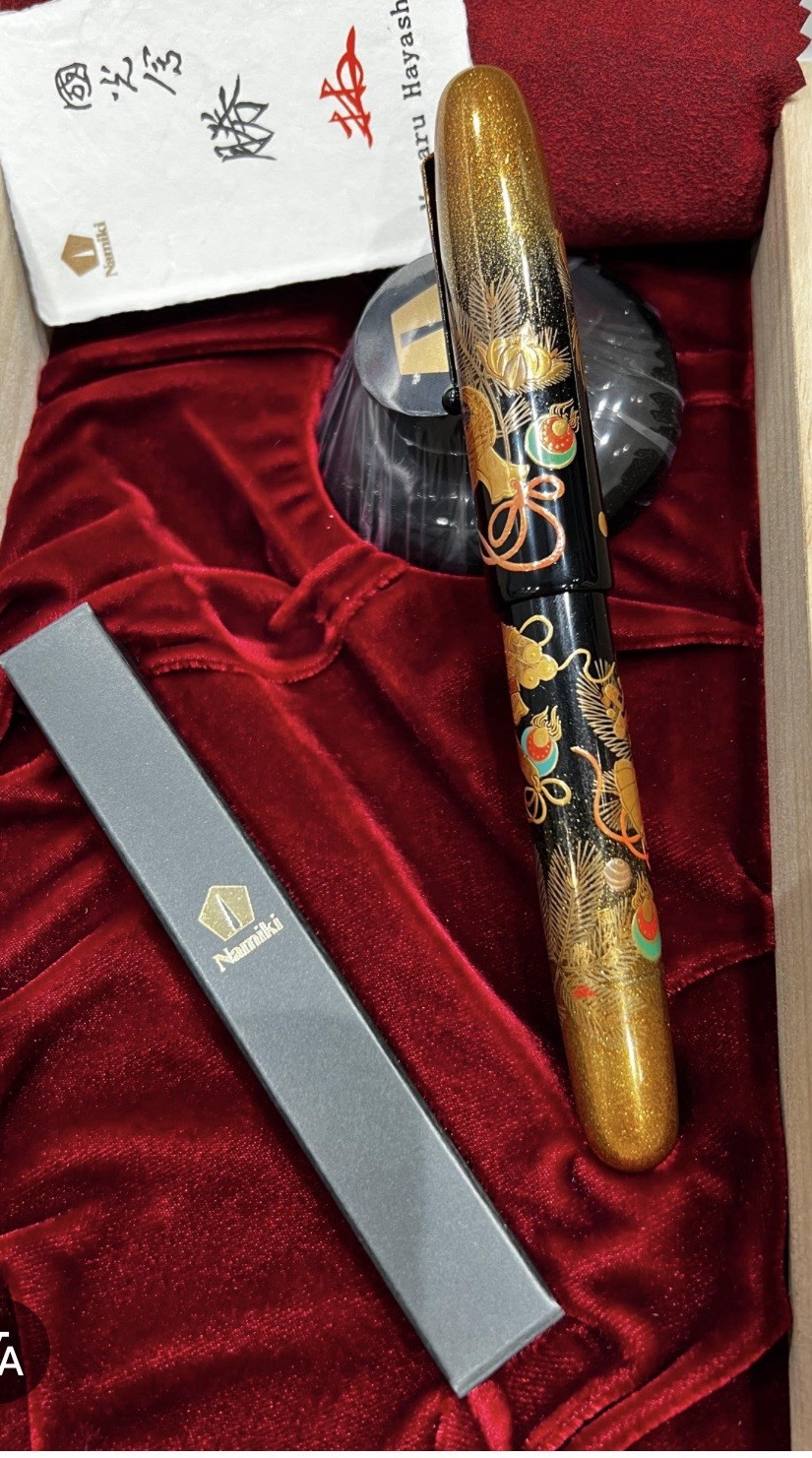 Namiki Emperor Collection Treasure 50゜Maki-e Fountain Pen 18K Nib M
