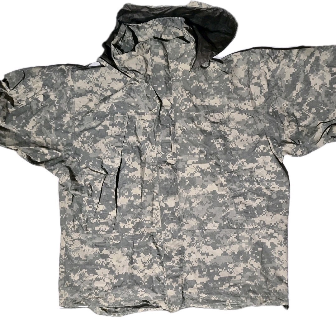 USGI U.S. Army ACU Digital Extreme Cold Weather Jacket – Medium Regular